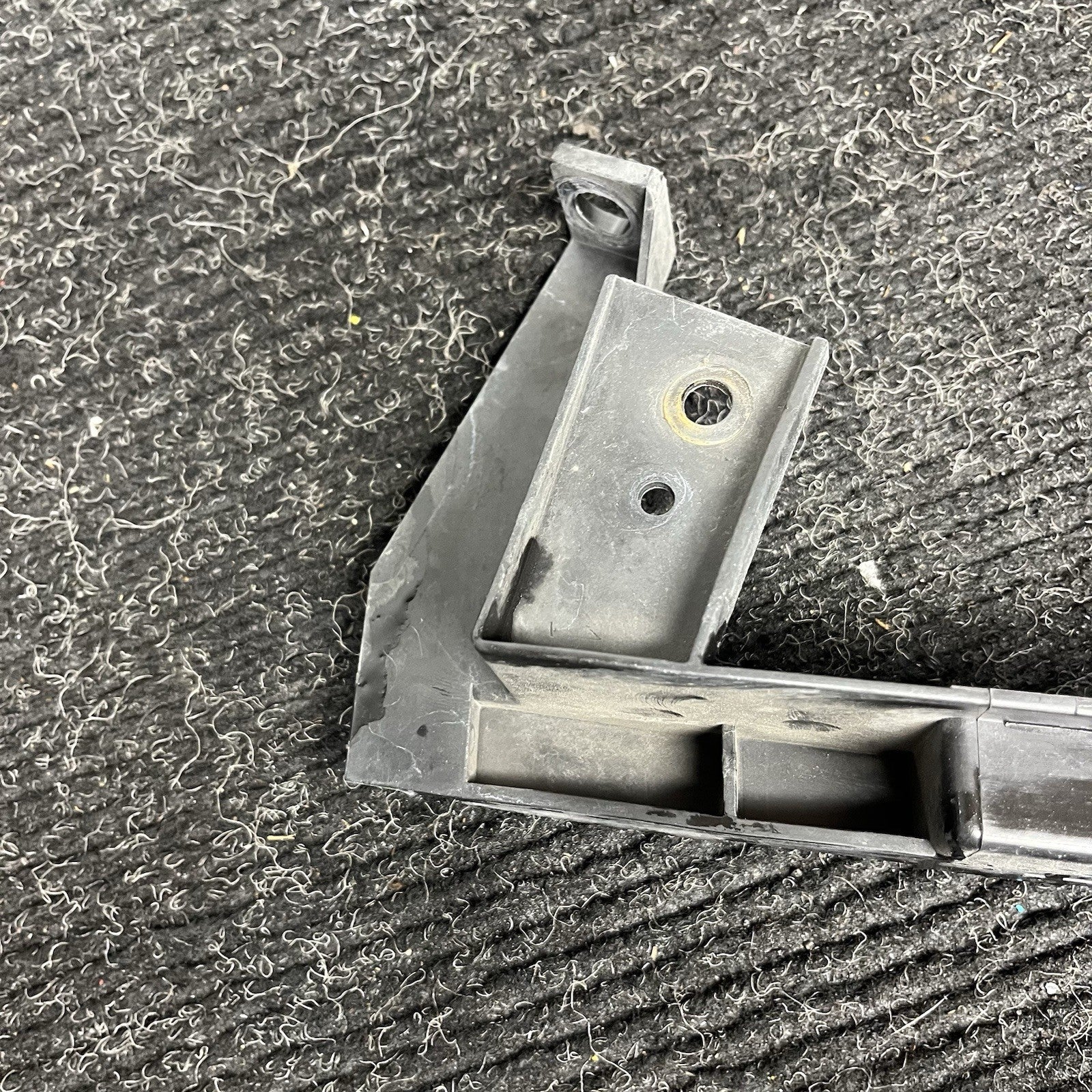 ☑️ 11-14 Subaru WRX STI Passenger Right Headlight Bracket Mount Assembly OEM