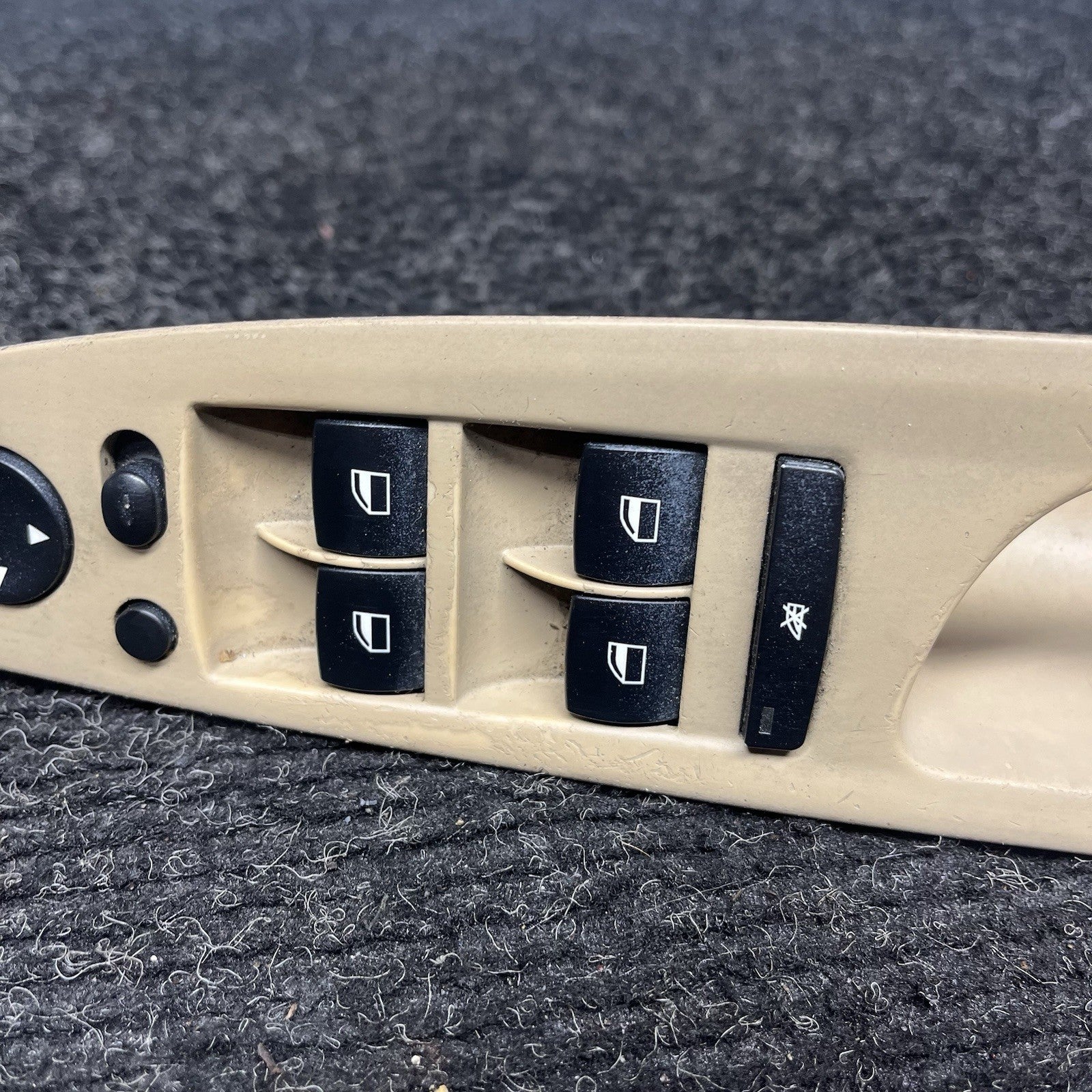 ☑️ 07-13 BMW X5 E70 FRONT LEFT DRIVER SIDE WINDOW SWITCH OEM 7137137