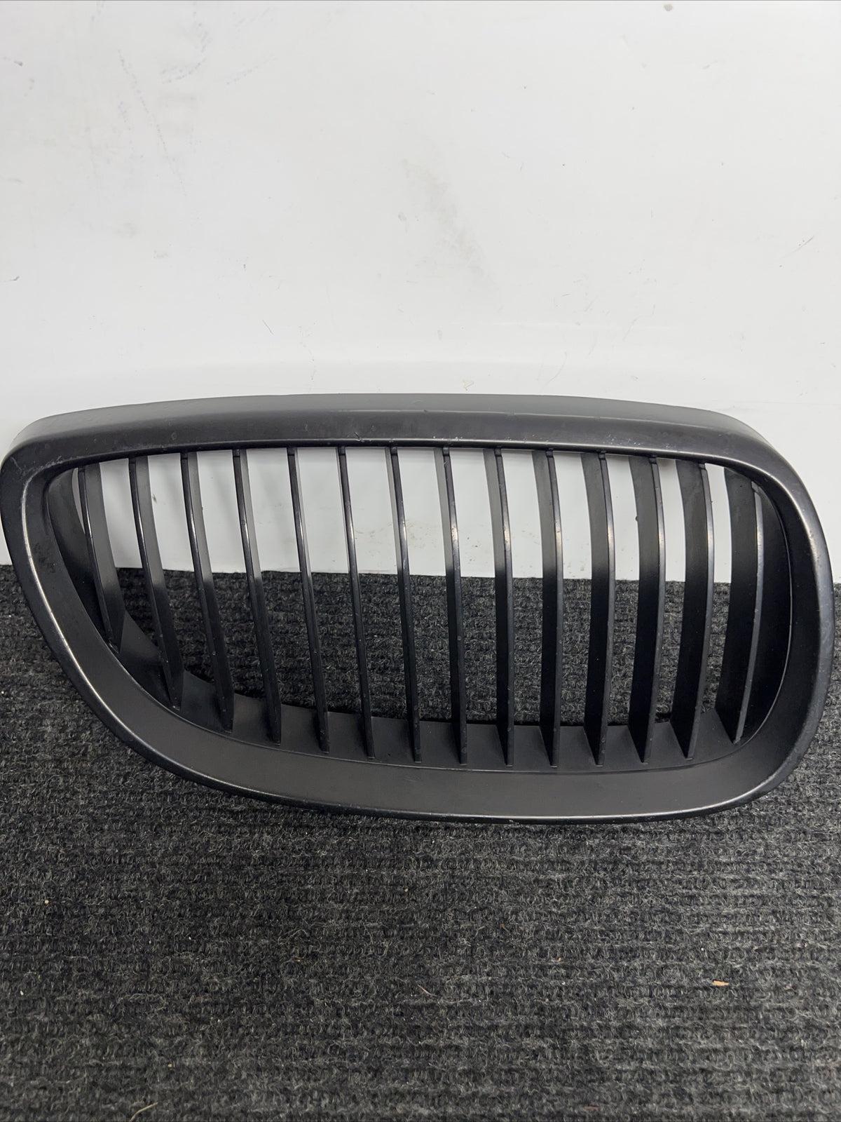 Front Hood Grille Right Passenger Side For BMW OEM# 51137157278 E92 E93 Chrome