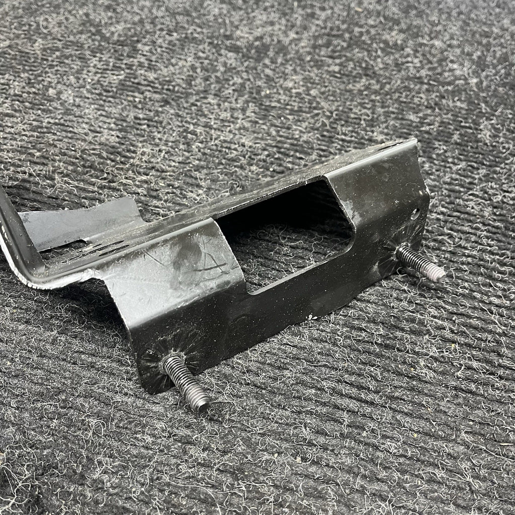 ☑️ 11-13 OEM BMW E92 E93 335is Radiator Support Left Driver Plate Bracket Mount