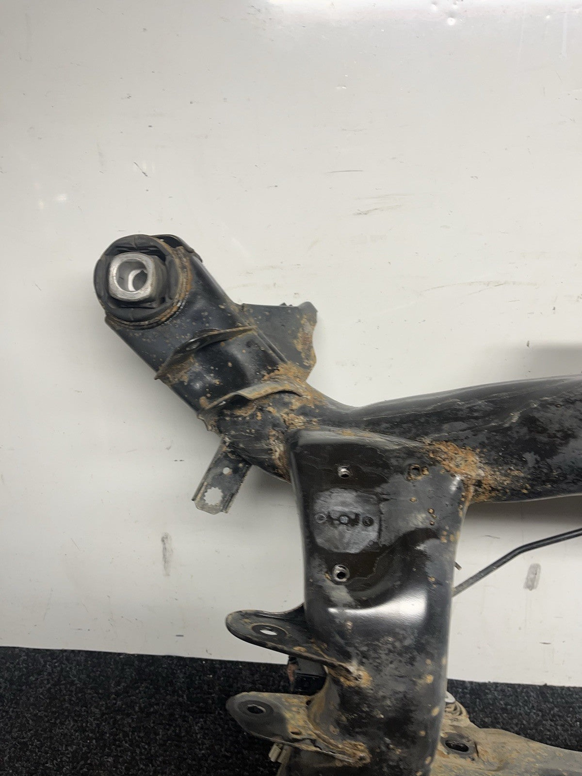 ☑️ 03-13 BMW E90 E92 E93 335I Rear Axle Subframe Crossmember Cradle Carrier OEM