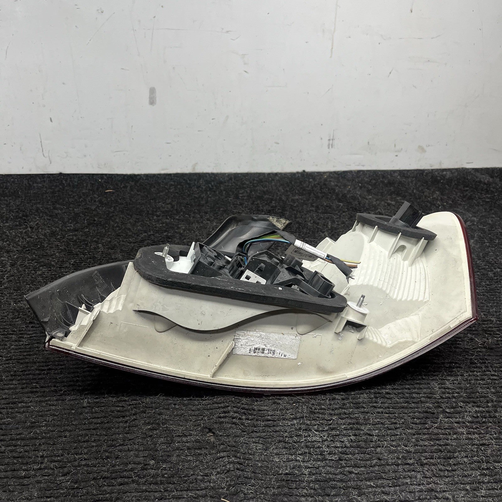 ☑️ 2011-2013 BMW 1-Series E82 E88 135i LCI Left Driver Side LED Tail Light OEM
