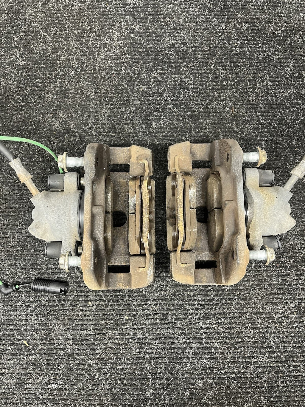 ☑️ 01-06 BMW E46 330i 330Ci RWD FRONT LEFT & RIGHT BRAKE CALIPER SET OEM