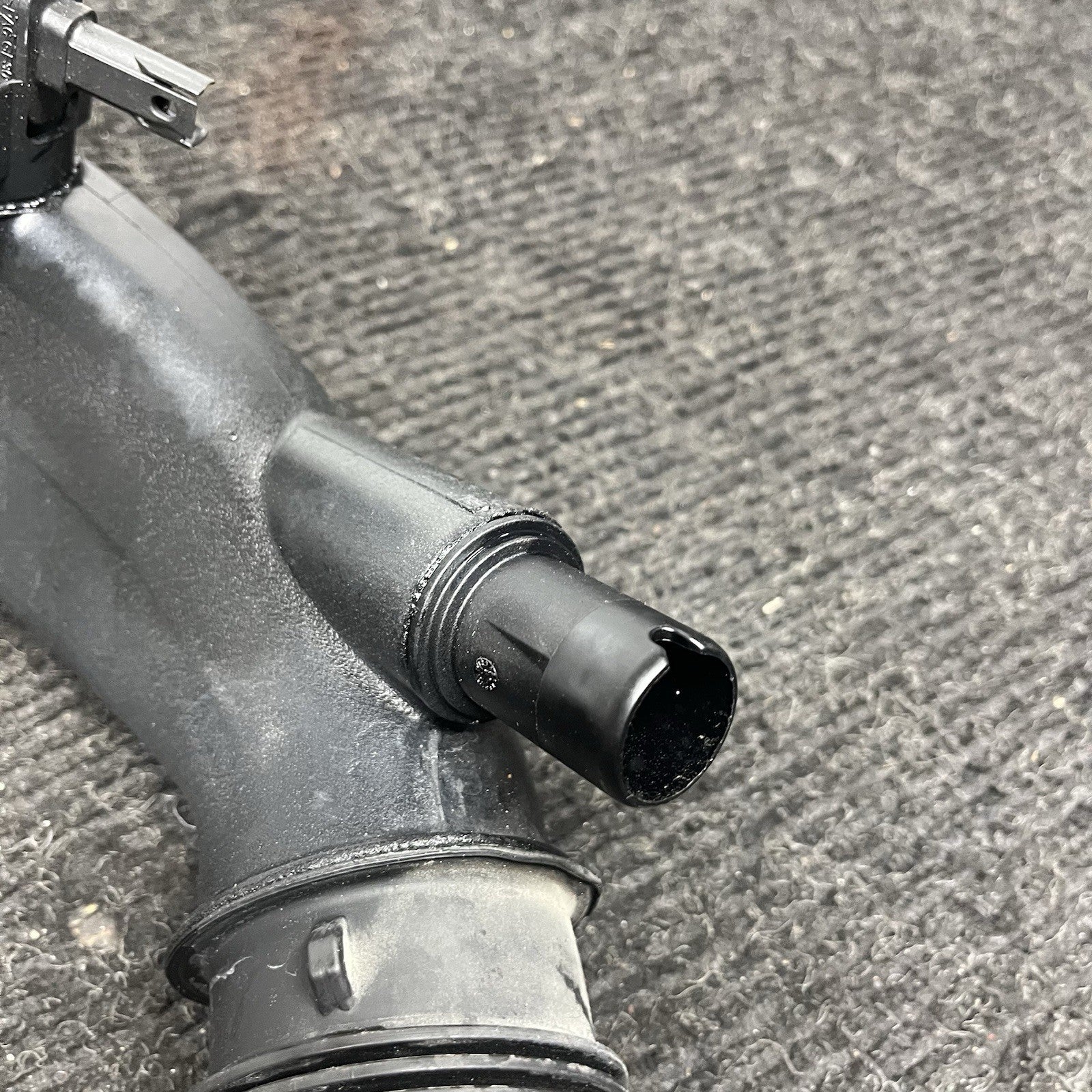 ☑️ 07-10 BMW E93 E90 335i Turbo Air Induction Pipe Duct Hose Unit 7600028 OEM