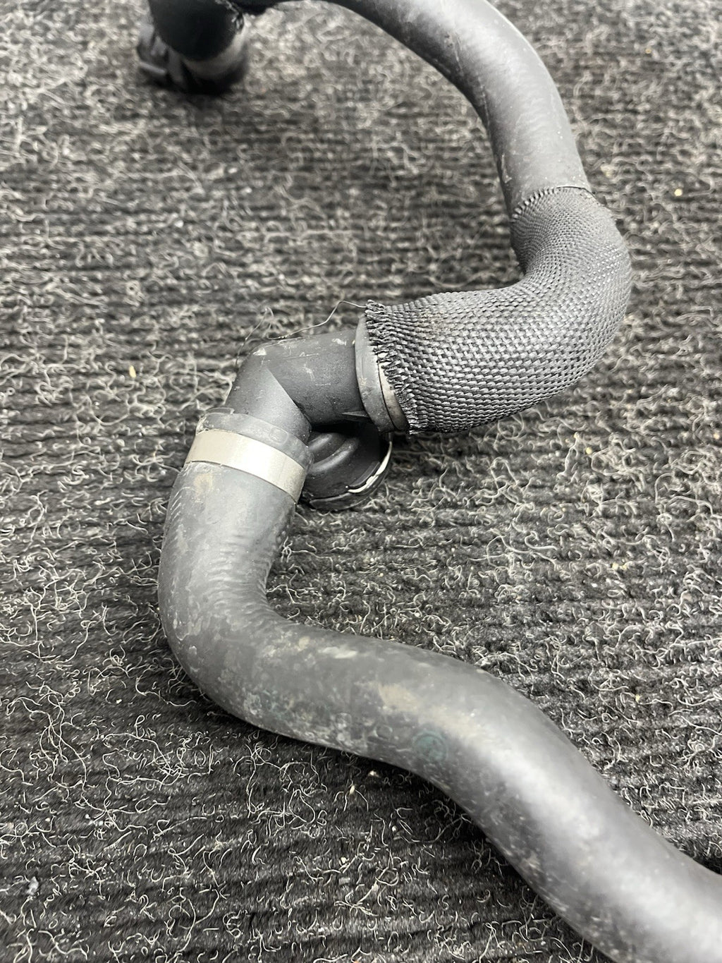 ☑️ OEM BMW E90 E92 E93 N54 RWD AT Thermostat Hose  Coolant Return Pipe Line
