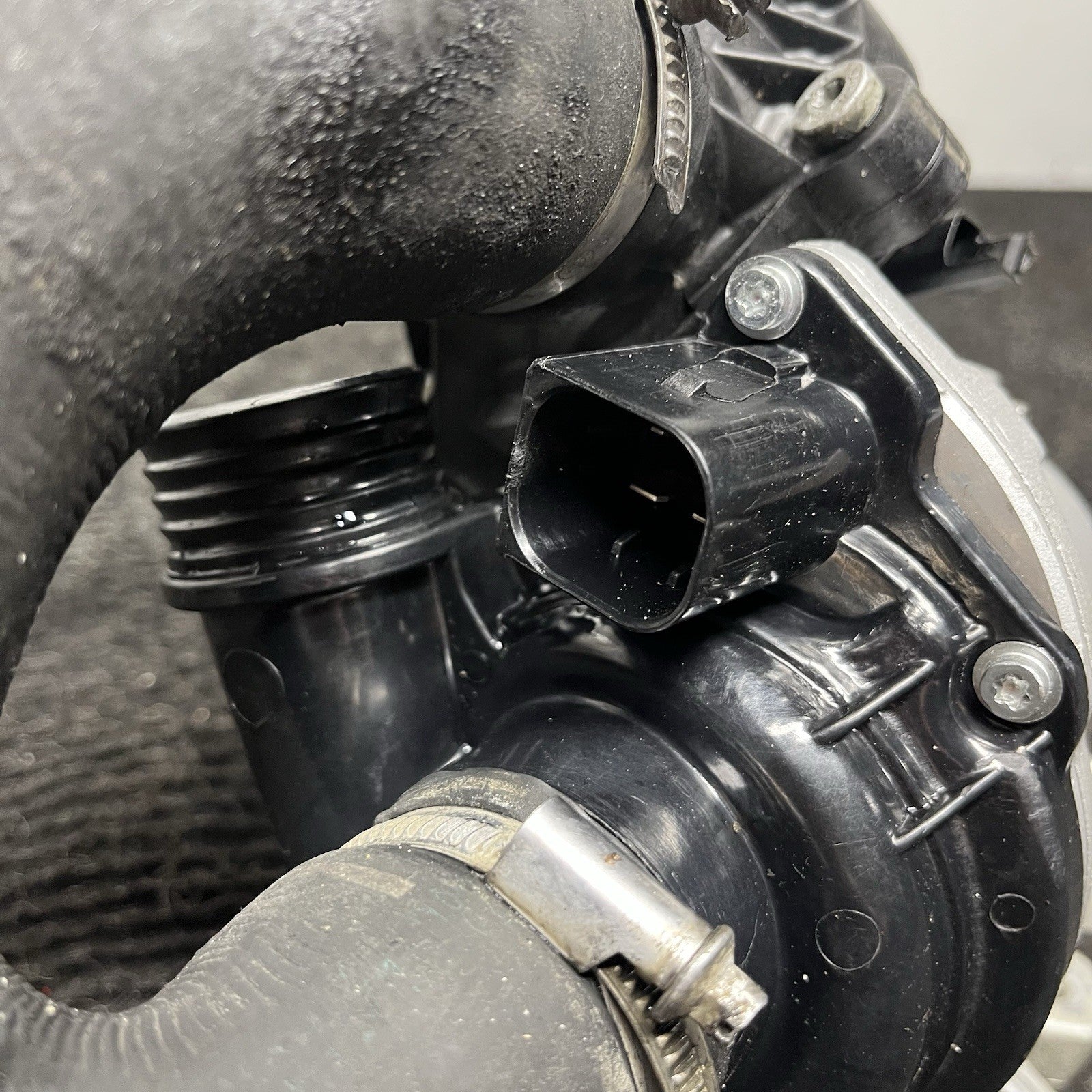 ☑️LOW MILES! BMW E82 E90 E92 F10 N54 N55 Electric Metal Water Pump W/ Thermostat