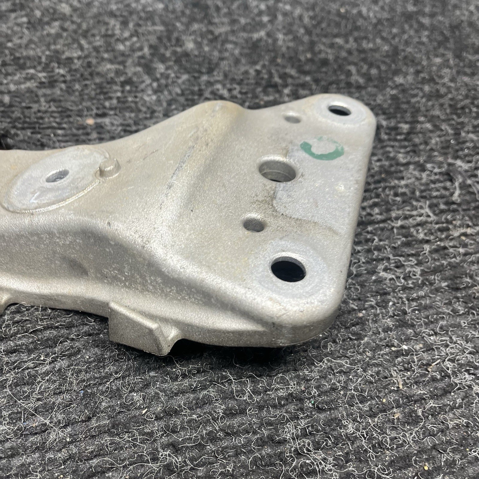 ☑️ 16-21 BMW F30 F32 F36 Auto Transmission Gearbox Support Mount Bracket OEM