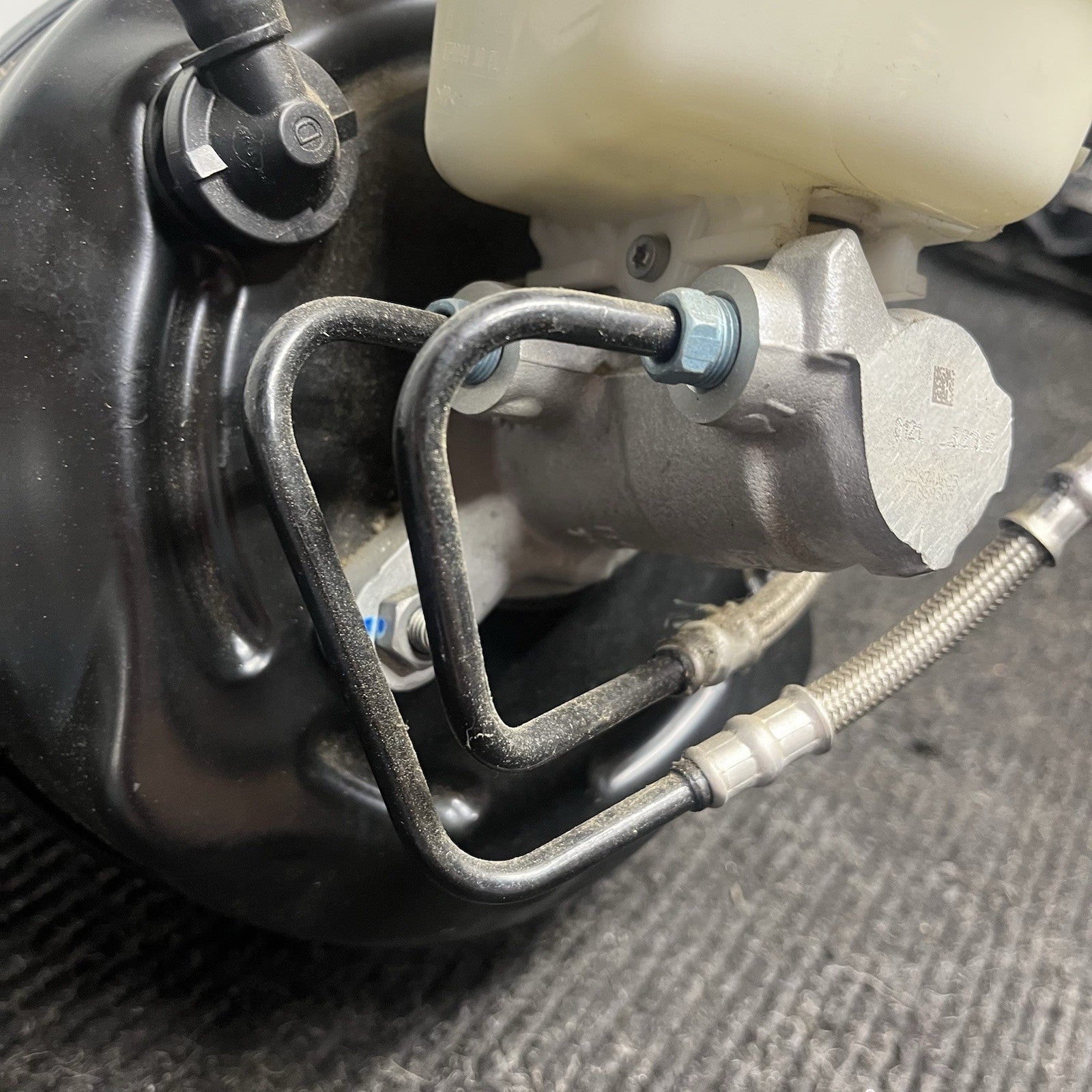 ☑️ 2017-2020 BMW 430I F33 POWER BRAKE BOOSTER W/ MASTER CYLINDER OEM 6872135
