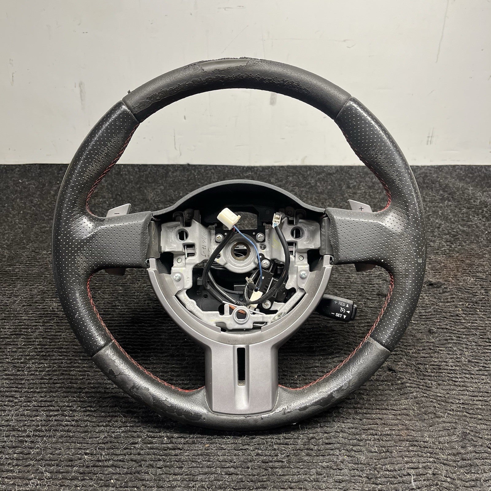 ☑️ 2013-2016 SCION FRS Subaru BRZ OEM Steering wheel Red Stitched Shift Paddles