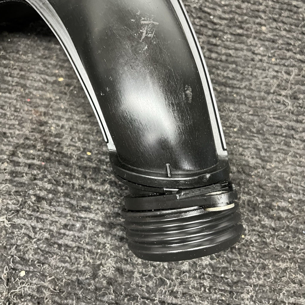 ☑️ 11-13 BMW E70 X5 N55 ENGINE LOWER AIR INTAKE TUBE HOSE PIPE DUCT OEM