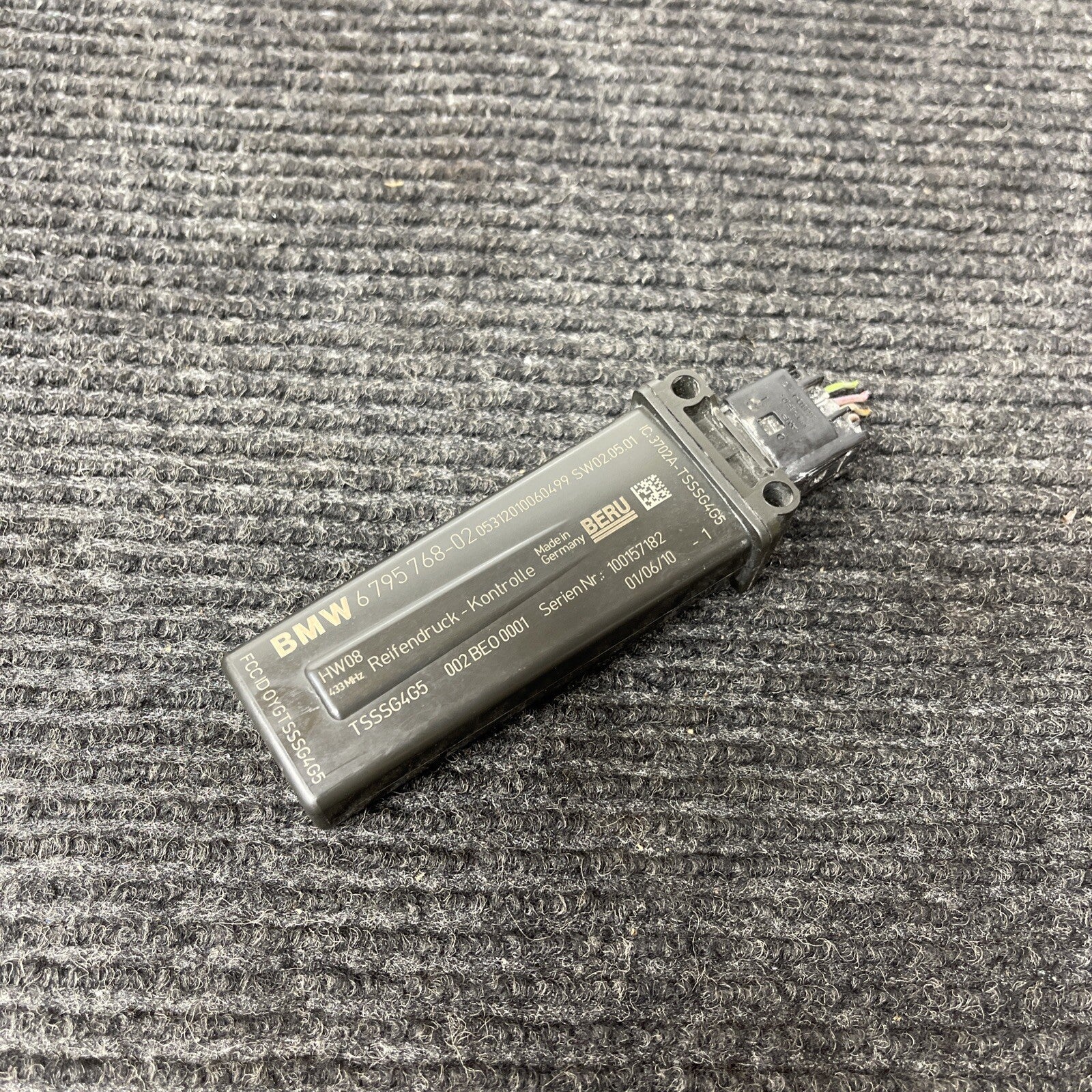 07-13 OEM BMW E88 E90 E92 E93 Tire Pressure Monitoring Sensor Module RDC TPMS
