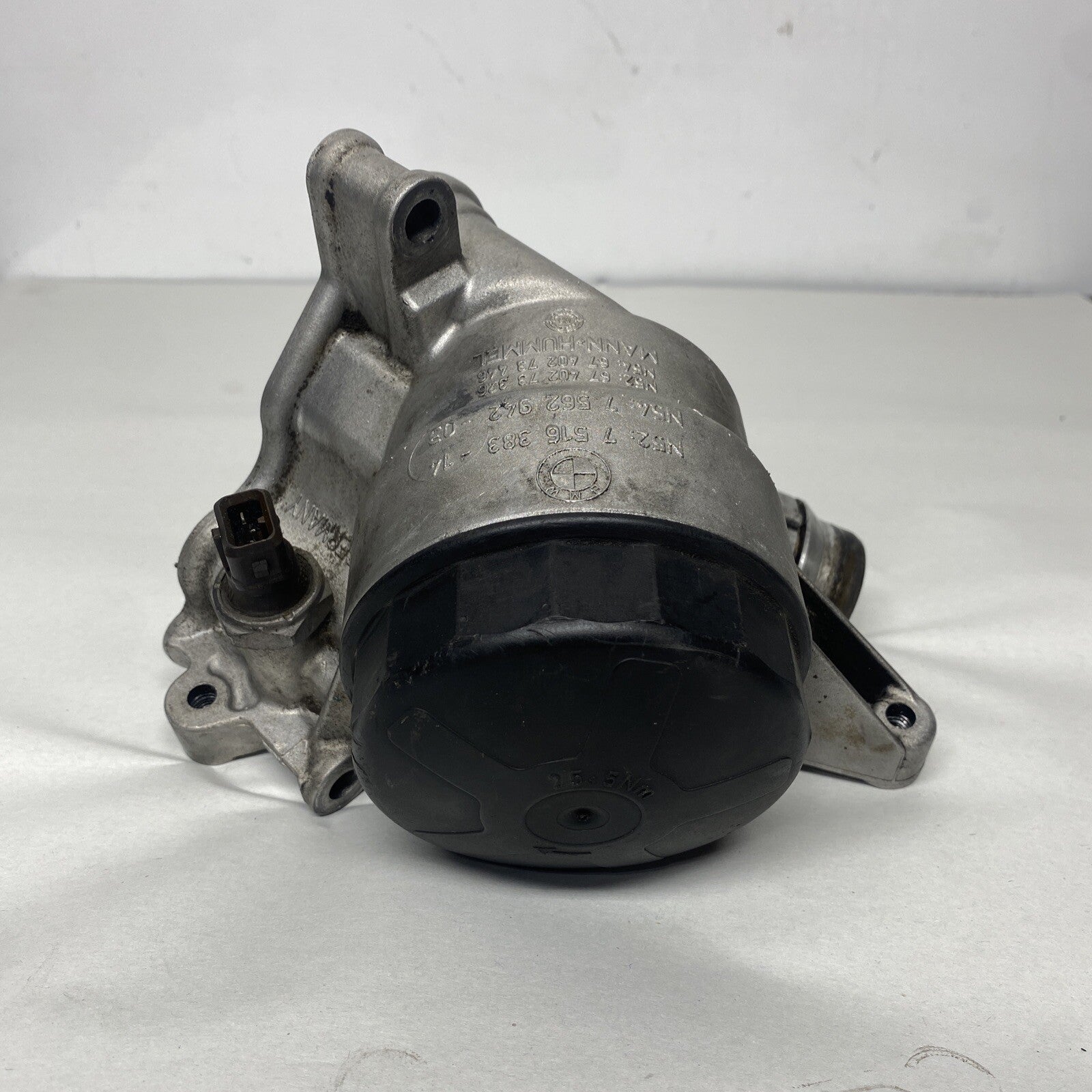 ☑️ 07-13 OEM BMW E82 E90 E92 135 335 N54 N55 Engine Oil Filter Housing COOLER