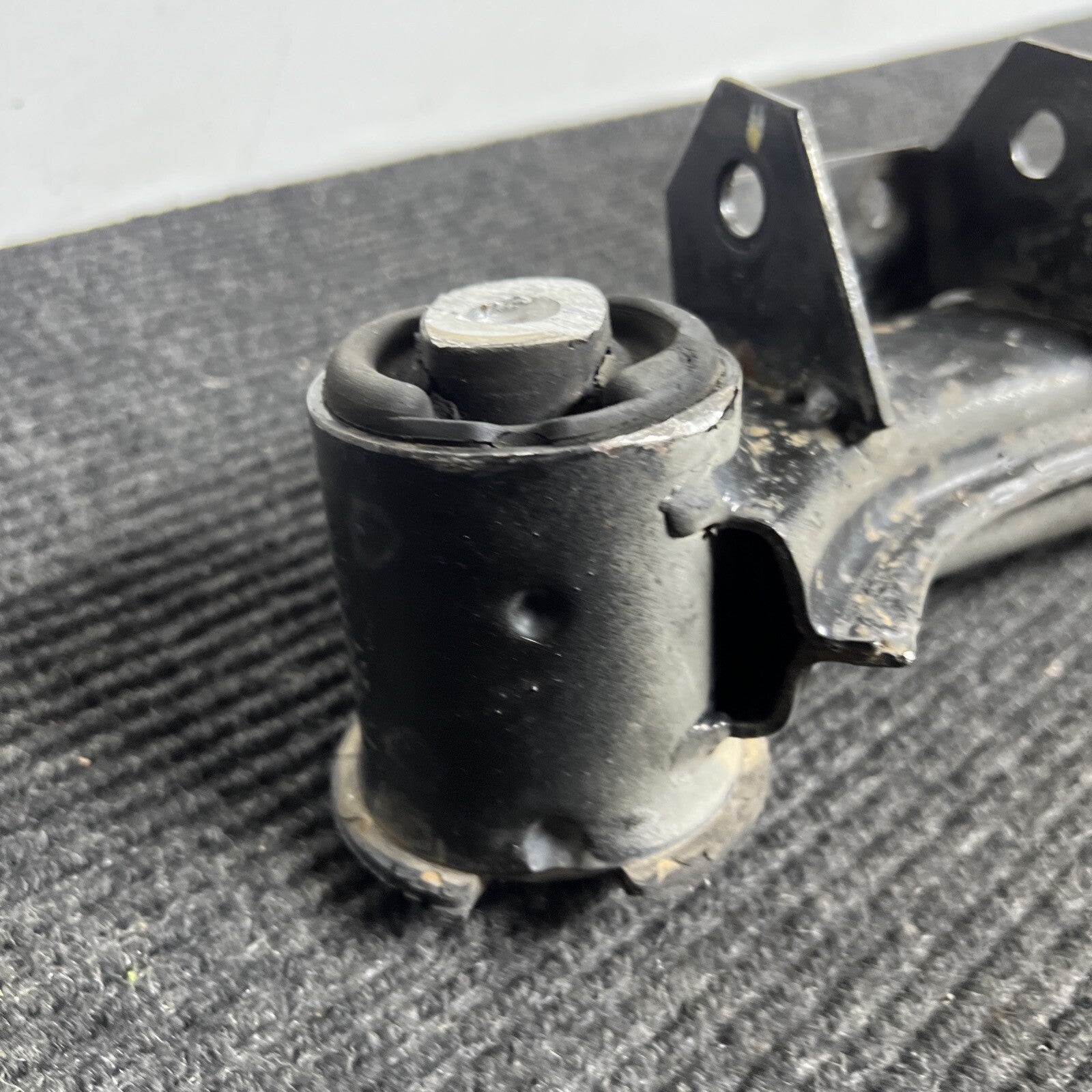 ☑️ 1998-2002 BMW Z3 Roadster Coupe Rear Subframe Carrier OEM