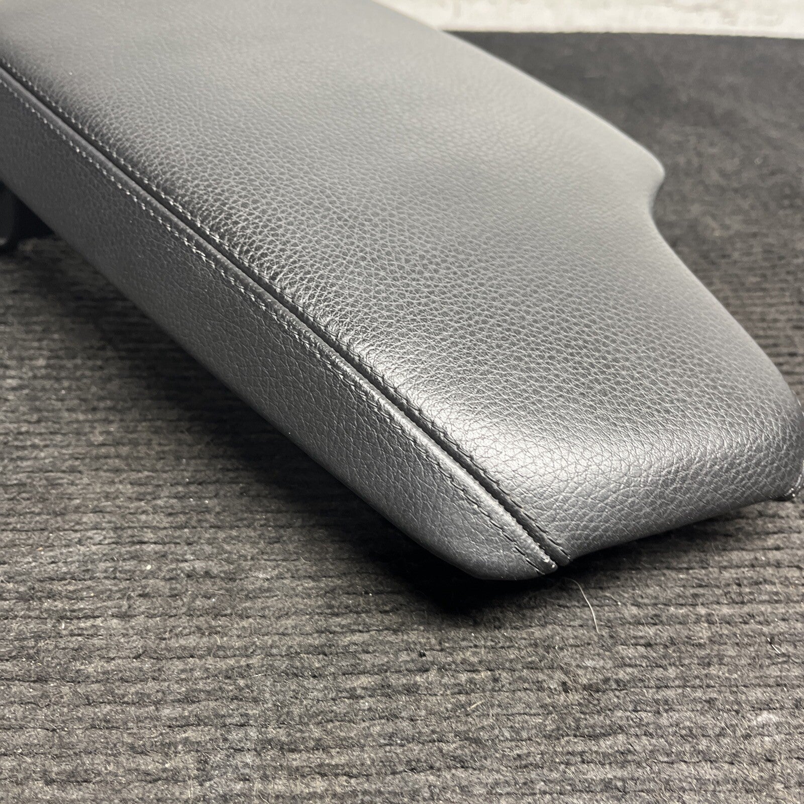 ☑️ BMW OEM Center Console Armrest Leather Black  F22 F23 228i 230i M235i M240i