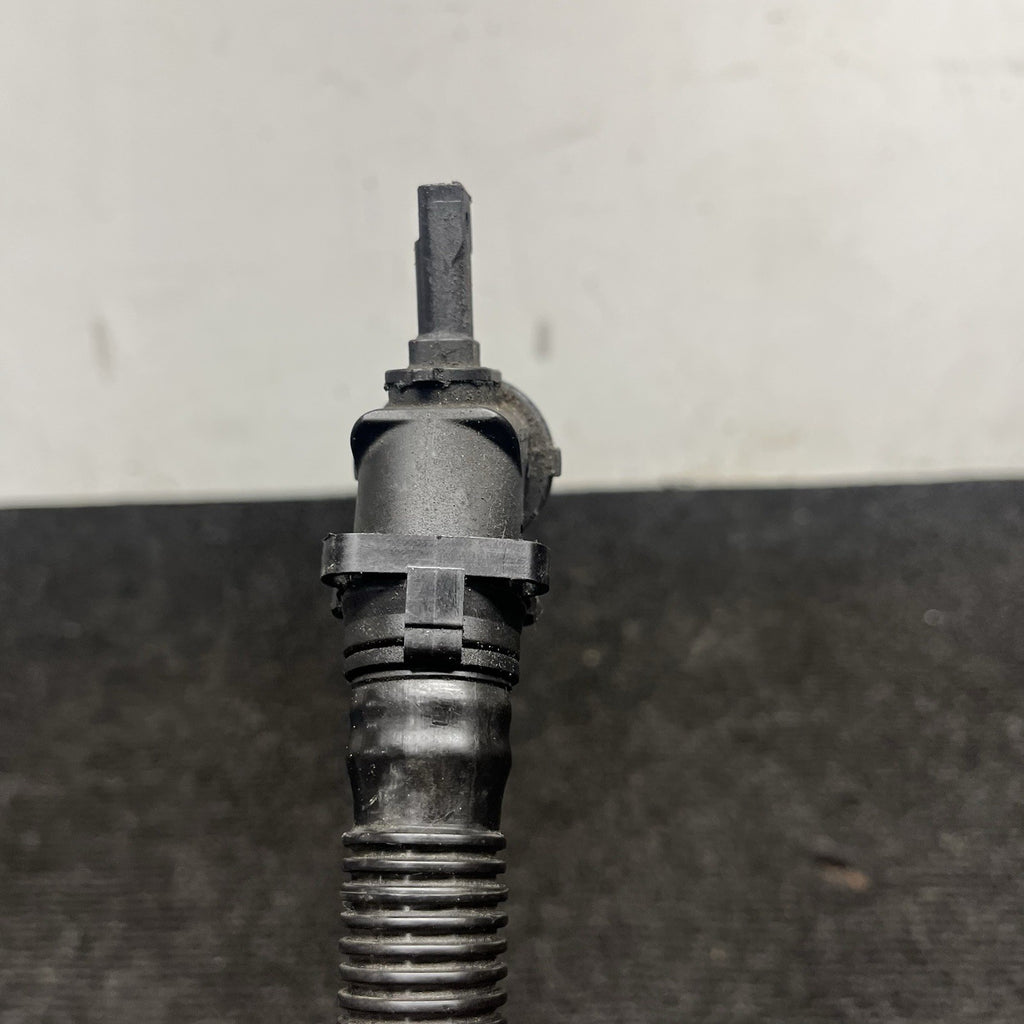 ☑️ 07-10 OEM BMW E90 E92 E93 N54 Engine Valve Cover Vent Hose Pipe
