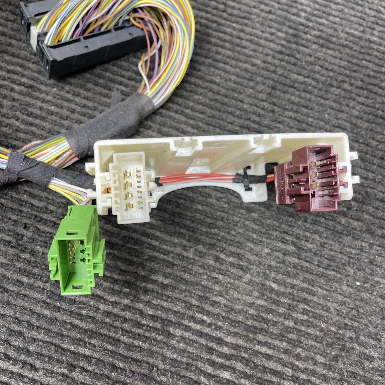 S65 Engine DME Wiring Harness Plug BMW E90 E92 E93 M3 OEM #11198