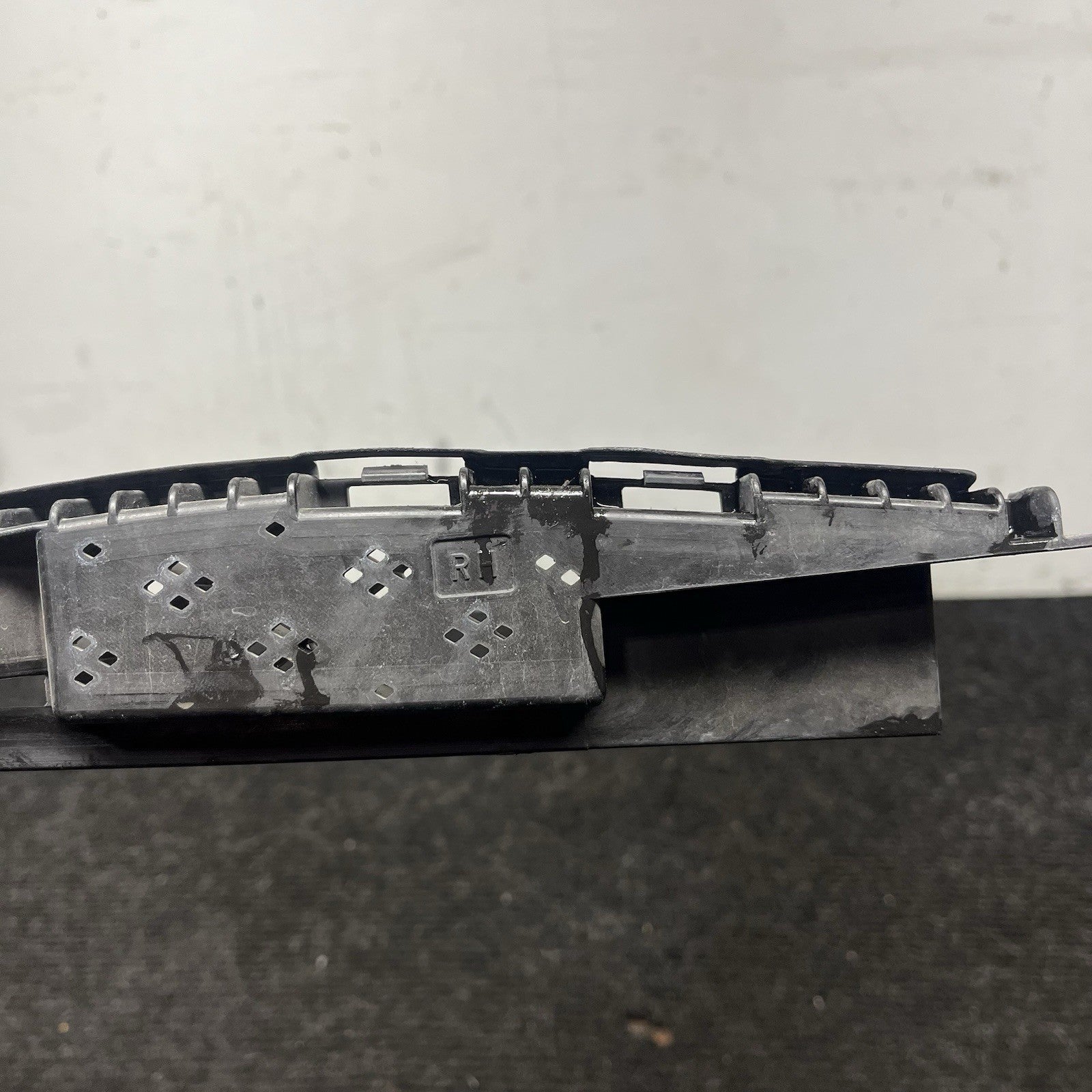 ☑️ 11-14 Subaru WRX STI Passenger Right Headlight Bracket Mount Assembly OEM