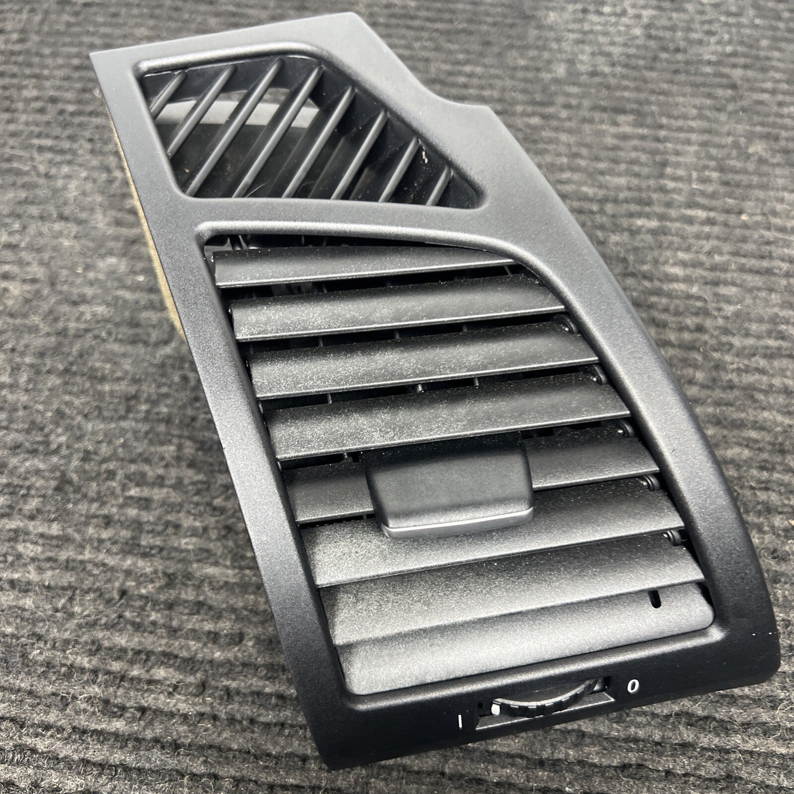 ☑️ 08-13 OEM BMW E82 E88 135 128 Coupe Dash Right Passenger Side Air Vent
