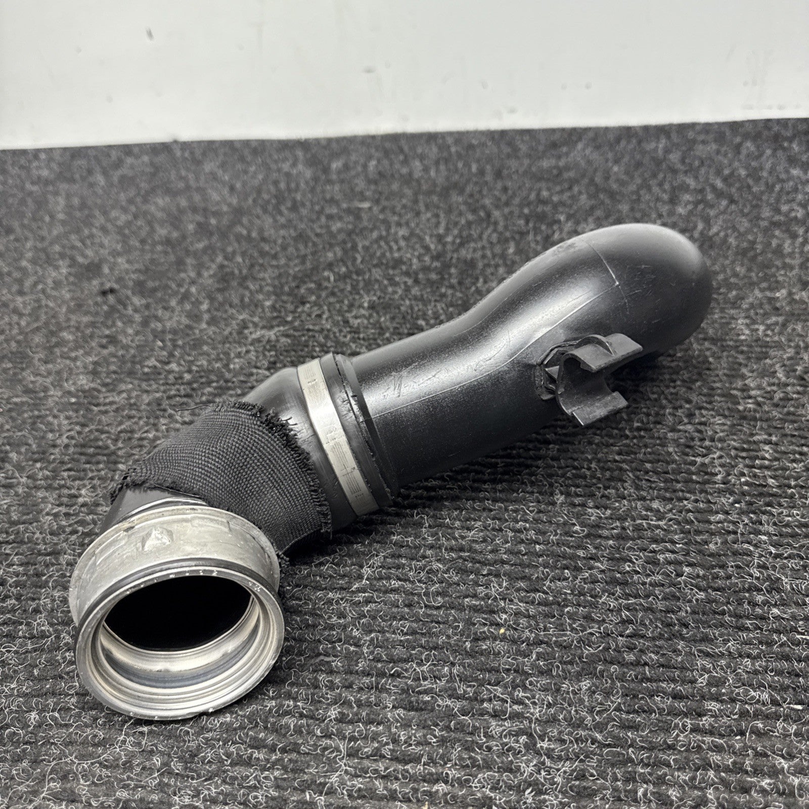 ☑️ 07-13 Bmw E82 E90 E92 135I 335I Intercooler Charge Pipe Intake Pipe Tube Oem
