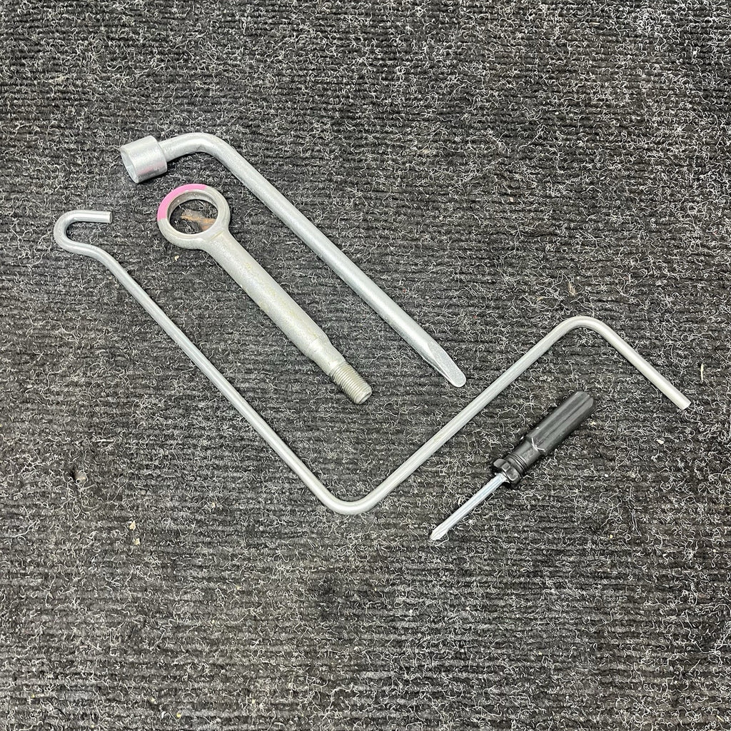 ☑️ 2013-2019 SUBARU BRZ SCION FRS EMERGENCY SPARE TIRE JACK TOOL KIT OEM