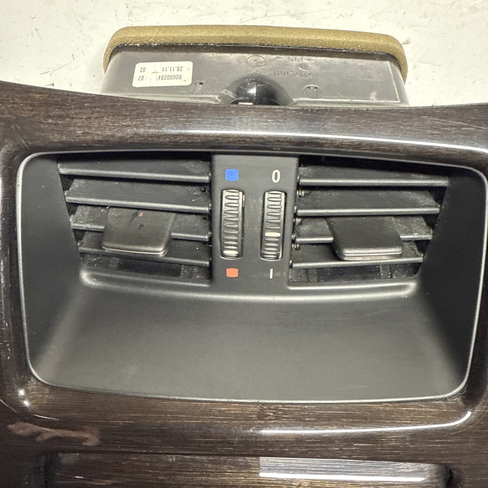 ☑️ BMW E92 E93 328 335 M3 Rear Center Console Air Vent Ashtray Wood Panel OEM