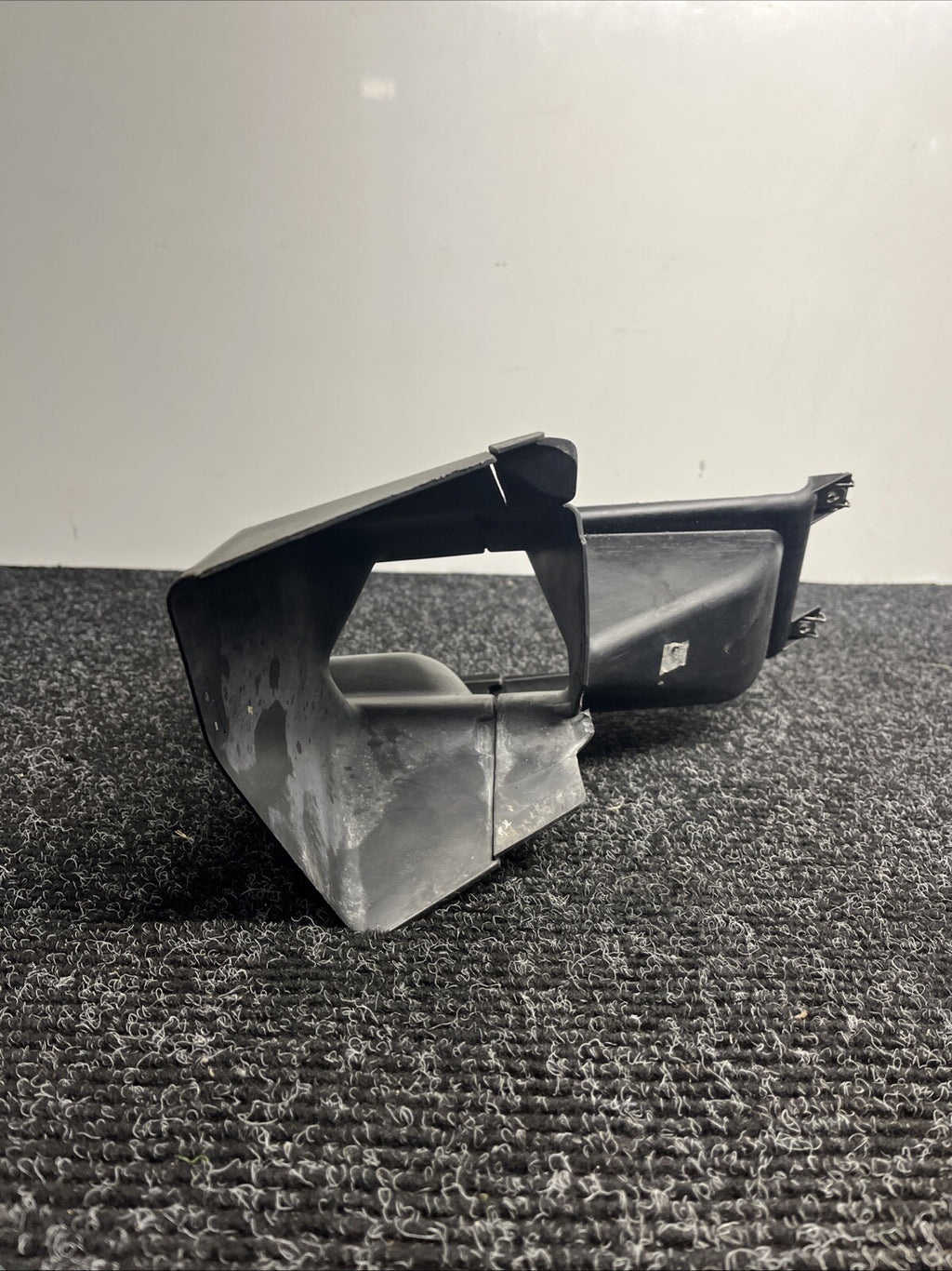 ☑️ 07-13 BMW E92 E93 335i 335xi Coupe Convertible Air Duct Front Right 8045348