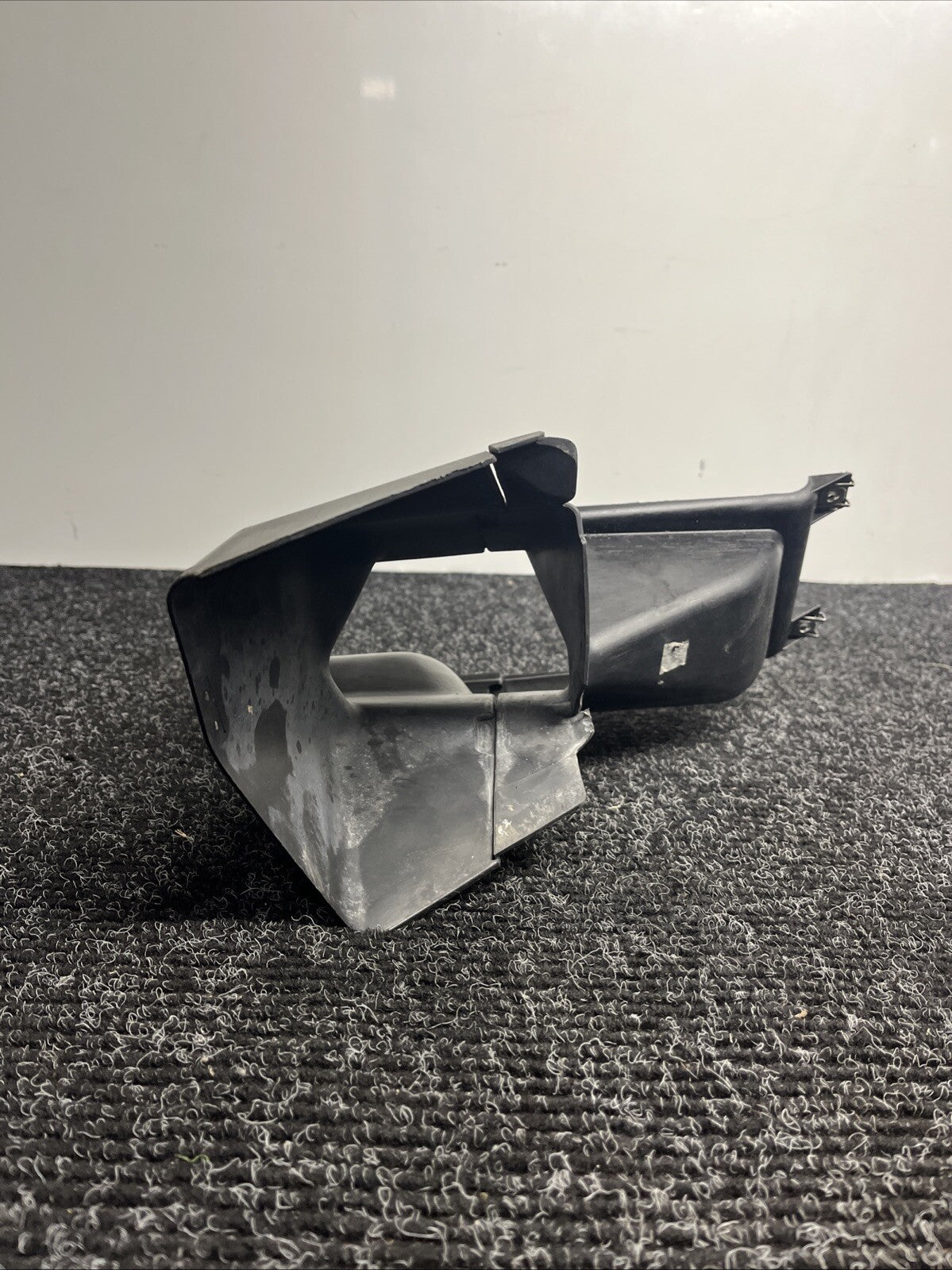 ☑️ 07-13 BMW E92 E93 335i 335xi Coupe Convertible Air Duct Front Right 8045348