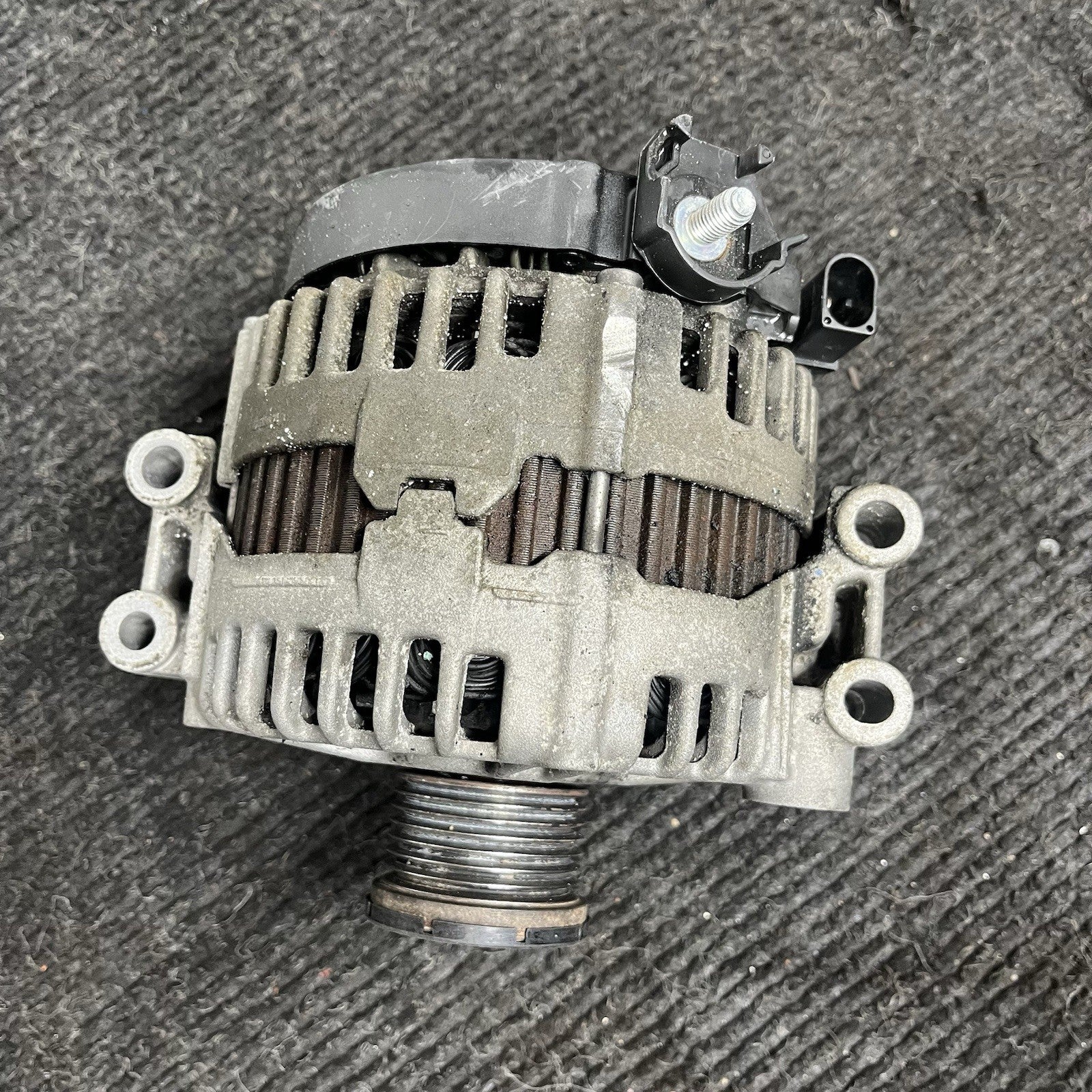 ☑️ BMW E82 E88 E90 E92 E93 335 N54 Charging Alternator Generator 180A BOSCH