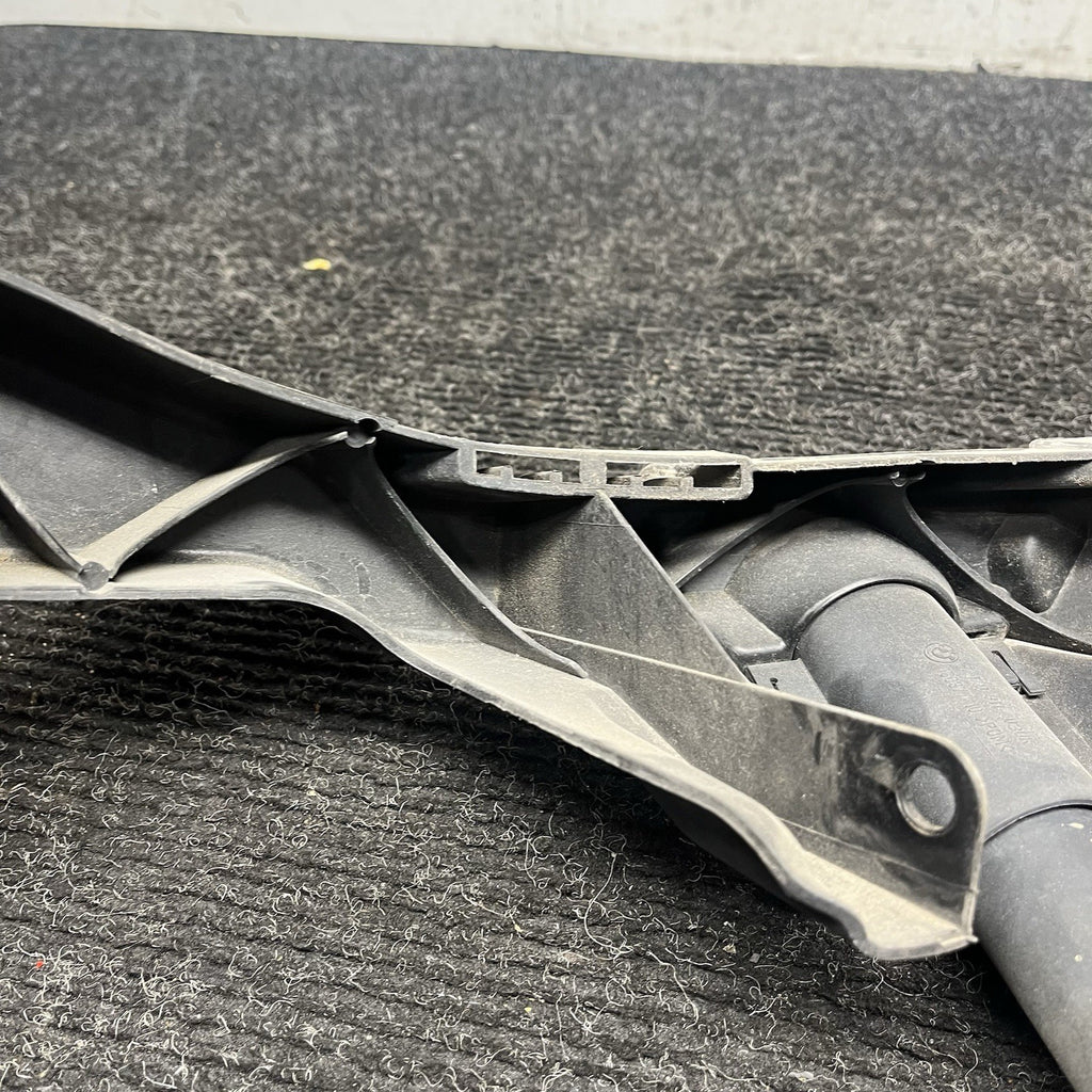 ☑️ 07-10 OEM BMW E92 E93 328 335 Right Passenger Headlight Bracket Carrier Mount