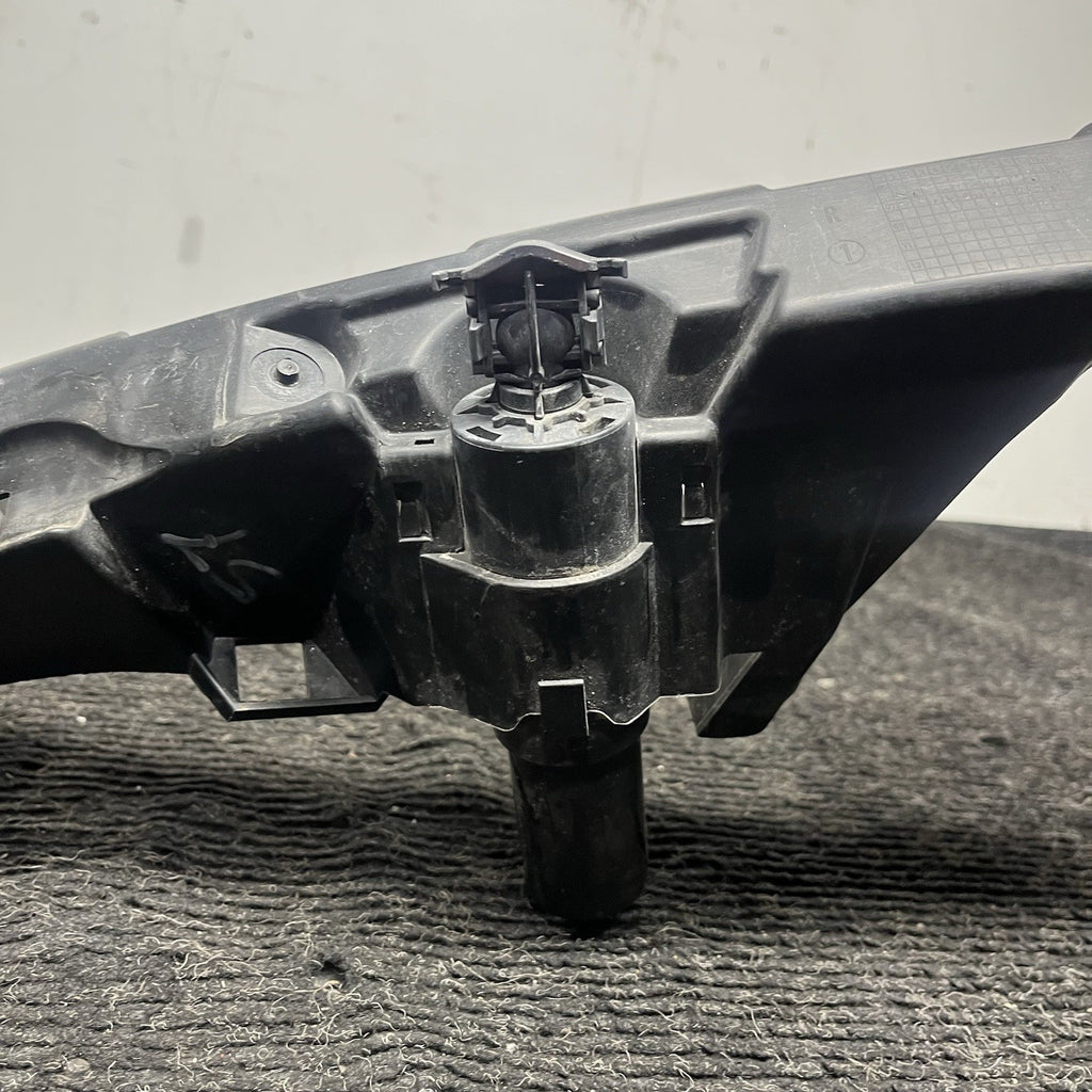 ☑️ 07-10 OEM BMW E92 E93 328 335 Right Passenger Headlight Bracket Carrier Mount