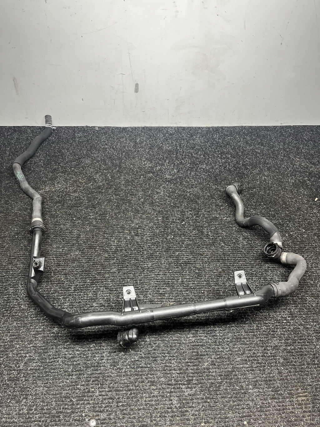 ☑️ 07-15 BMW E90 E92 E84 135i 335i X1 Lower Radiator Thermostat Coolant Hose OEM