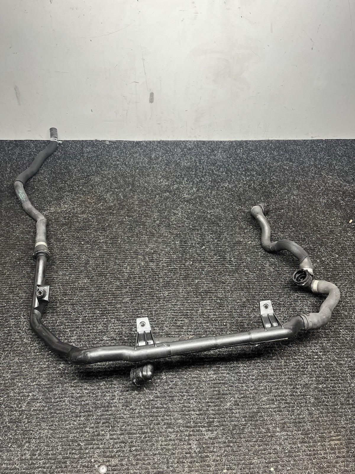 ☑️ 07-15 BMW E90 E92 E84 135i 335i X1 Lower Radiator Thermostat Coolant Hose OEM