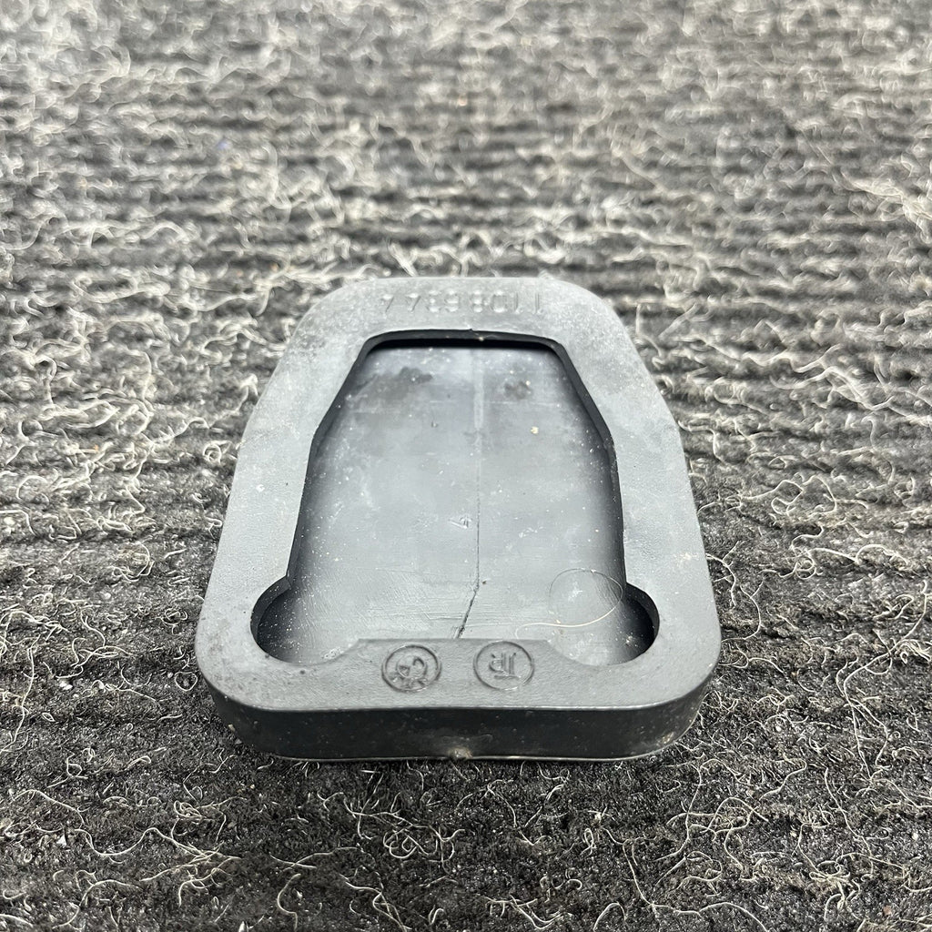 ☑️ Genuine BMW Rubber Pad Brake Clutch Pedal Manual Transmission 35211108634