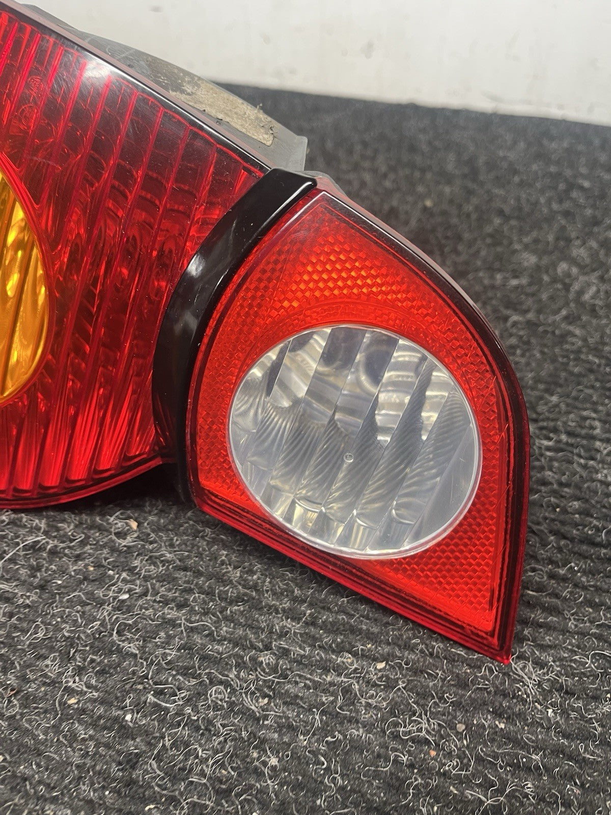 ☑️ 03-05 BMW E85 Z4 Roadster Rear Left LH Driver Side Tail Light Lamp OEM
