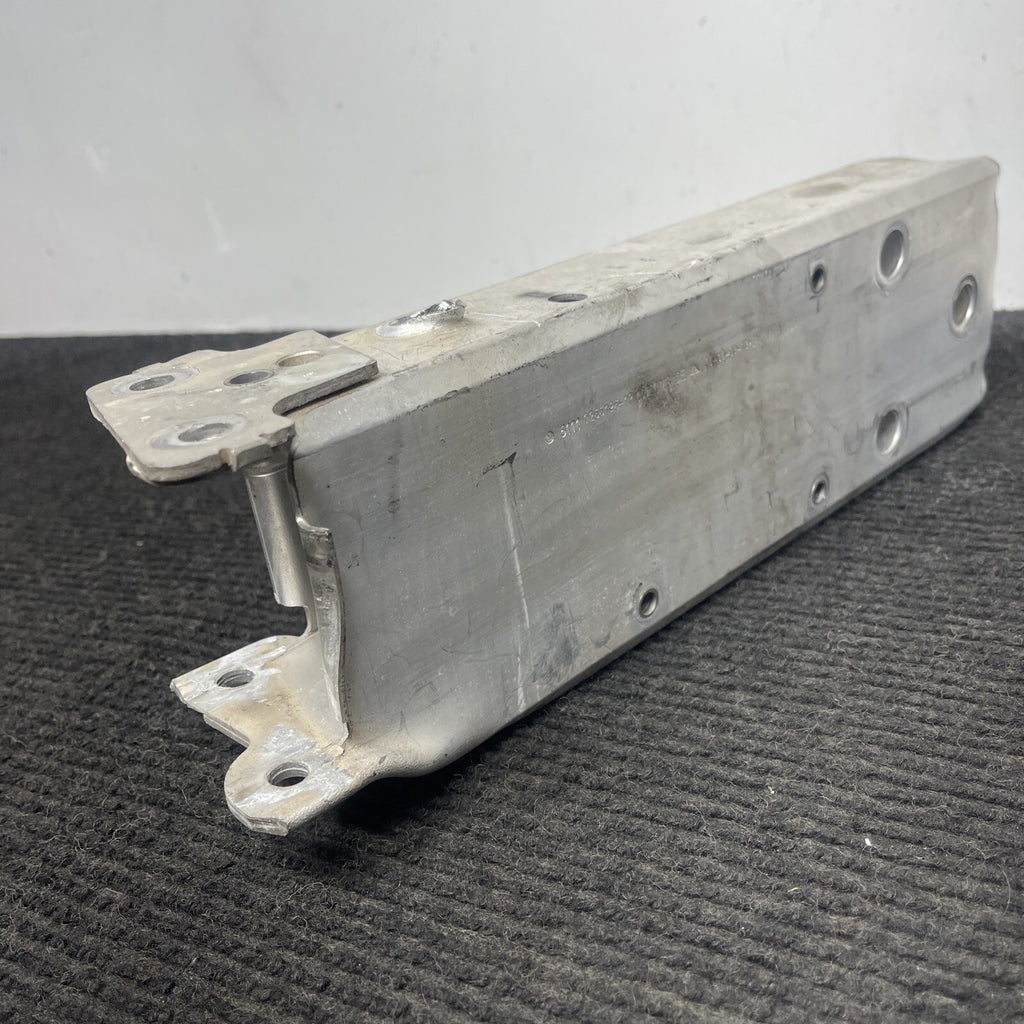 ☑️ 12-20 Bmw F30 F32 Front Right Passenger Bumper Reinforcement Support Bracket