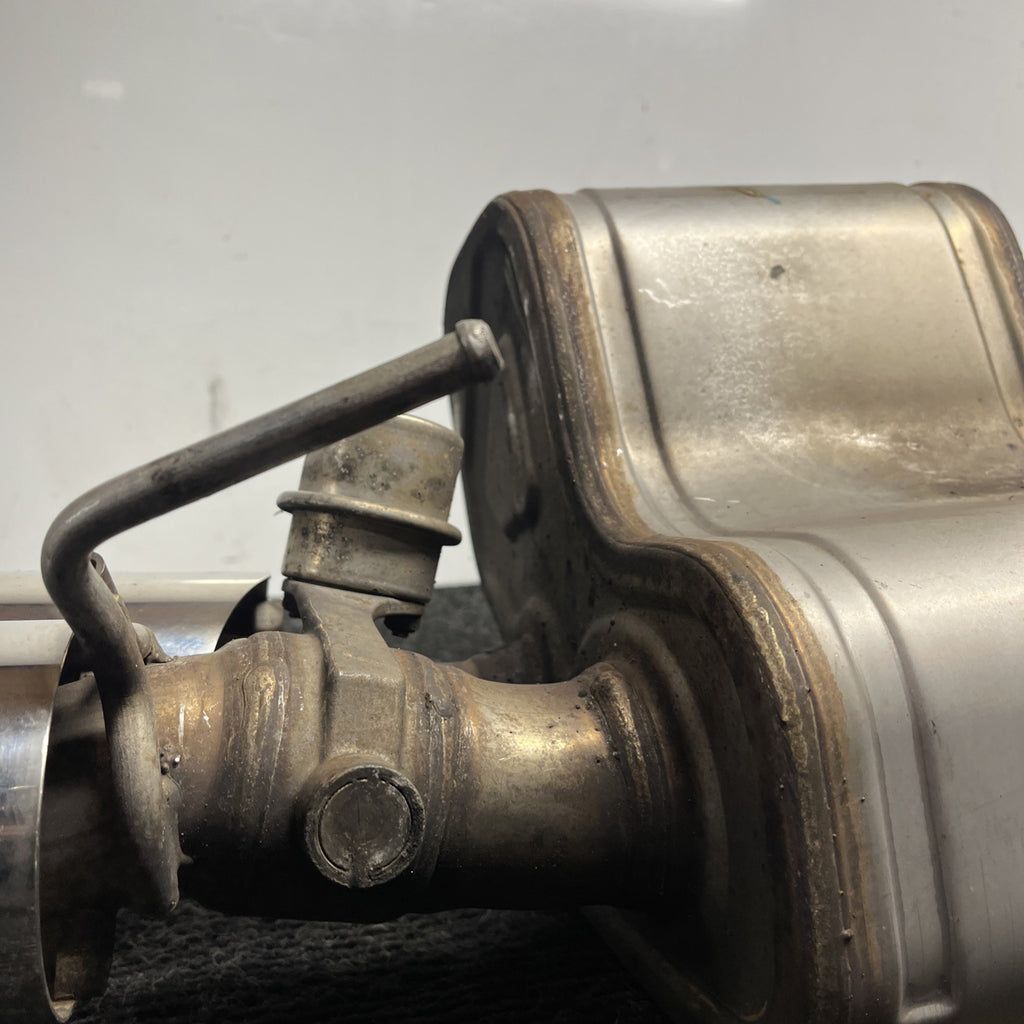 ☑️ 14-19 Ghibli 3.0L Motor Engine Passenger Side Right Exhaust Muffler OEM