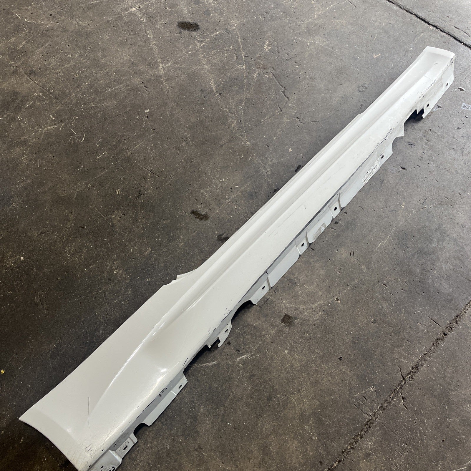 ☑️ 07-13 OEM BMW E92 E93 M3 Right Passenger Side Skirt Rocker Panel Alpine White
