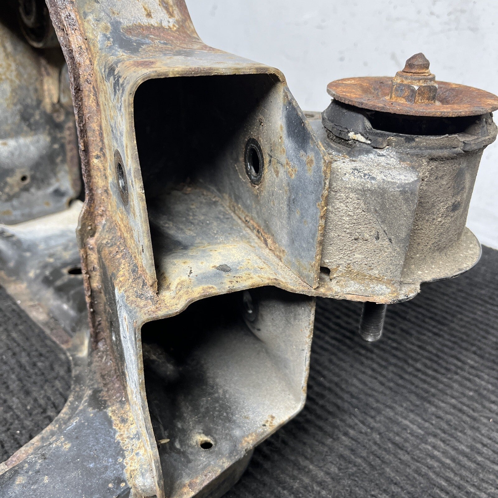 ☑️ 95-99 Bmw E36 M3 Rear Lower Axle Suspension Carrier Subframe Cradle OEM