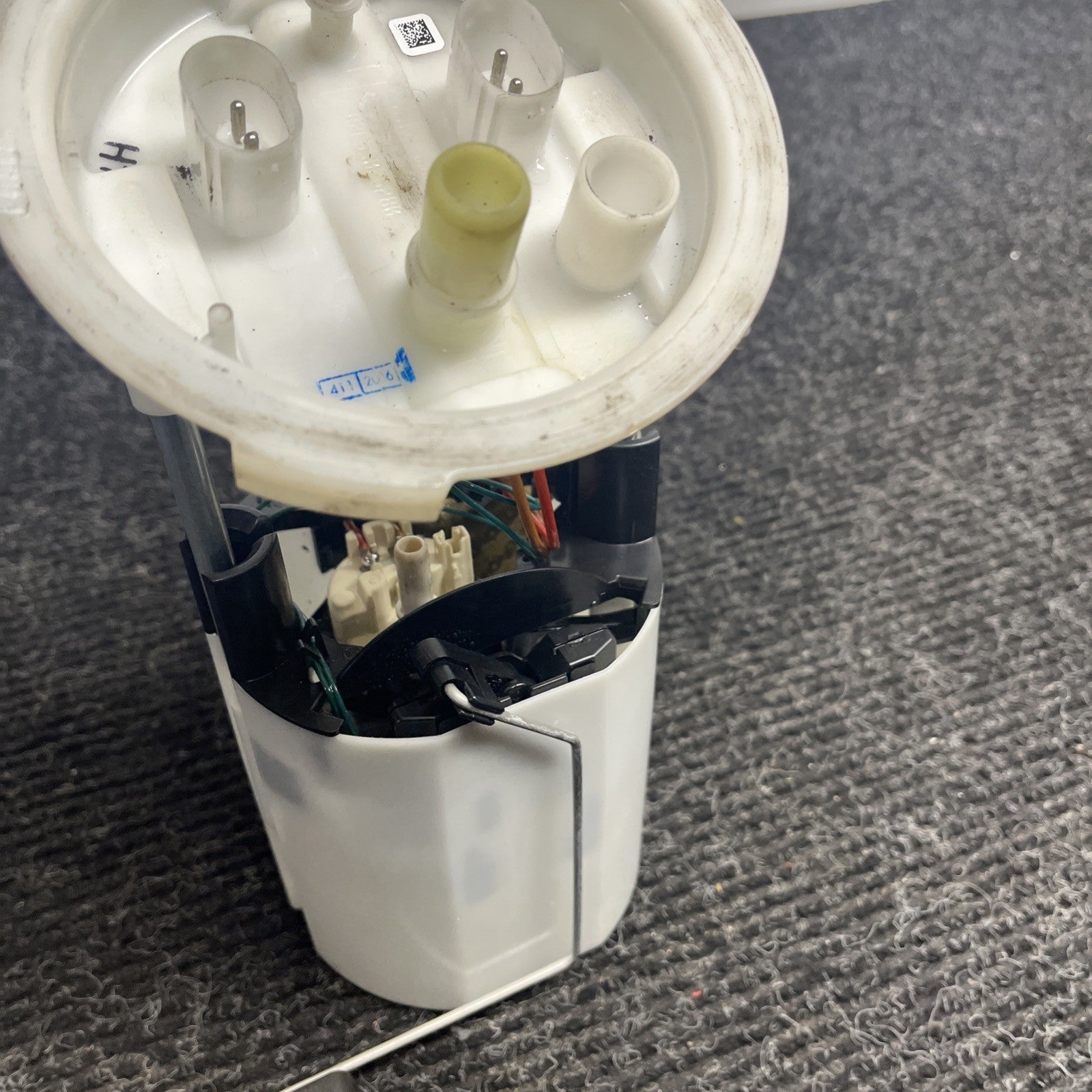 ☑️ 06-13 BMW E90 E84 E82 E88 E92 128i 135i 335i X1 Right Fuel Pump Assembly OEM