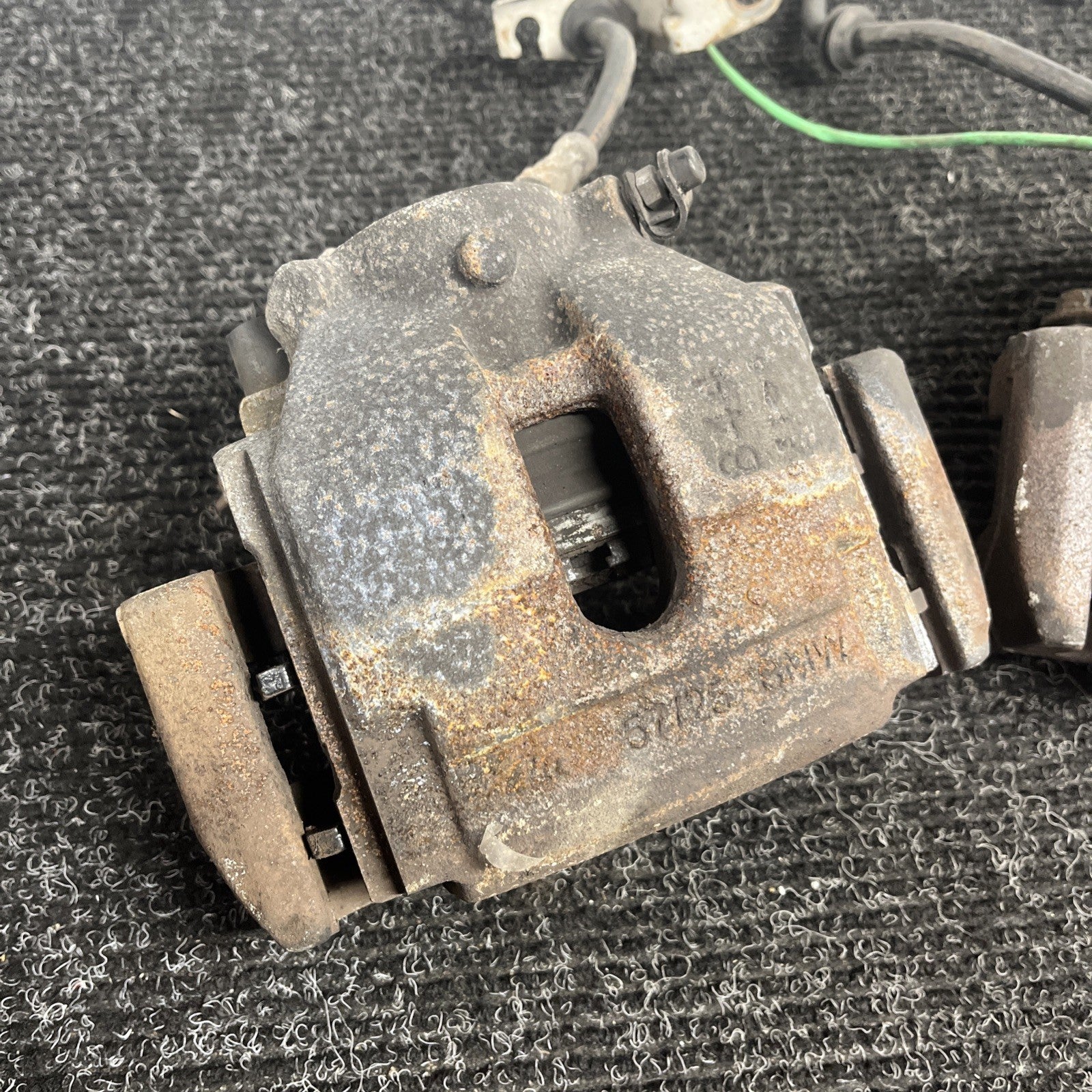 ☑️ 01-06 BMW E46 330i 330Ci RWD FRONT LEFT & RIGHT BRAKE CALIPER SET OEM