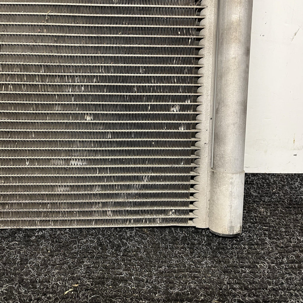 ☑️ 10-13 BMW X5 E70 AC Condenser Radiator OEM