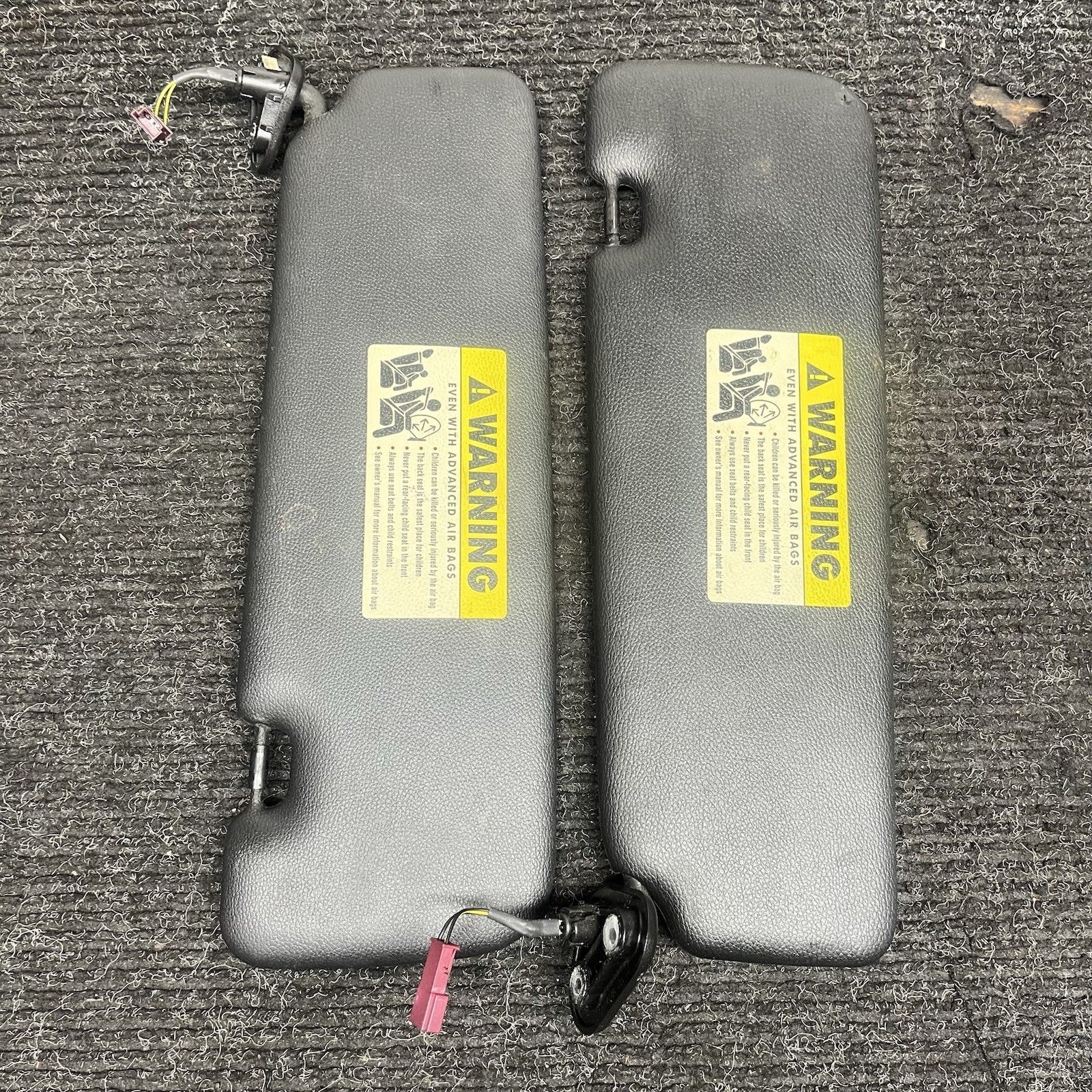 ☑️ 2006-2013 BMW E93 Sun Visor Shade Set Visors Left Right Pair Black OEM