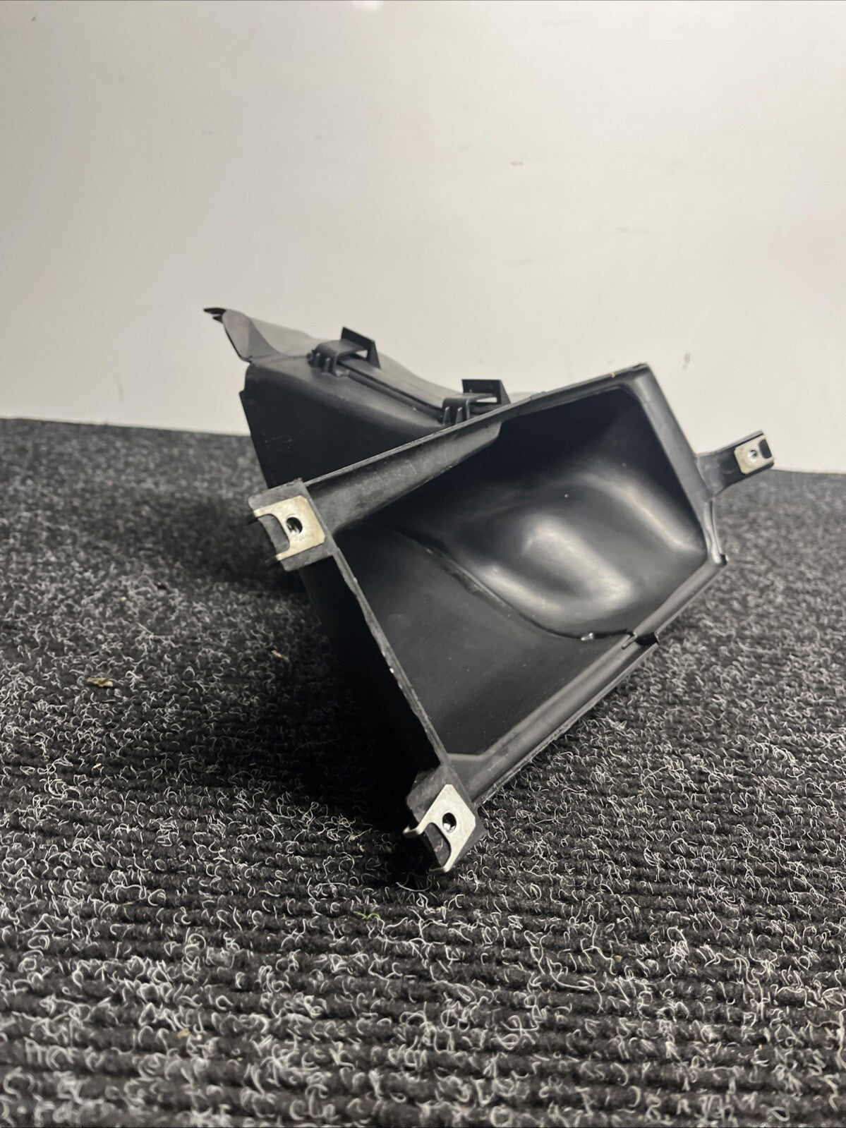 ☑️ 07-13 BMW E92 E93 335i 335xi Coupe Convertible Air Duct Front Right 8045348