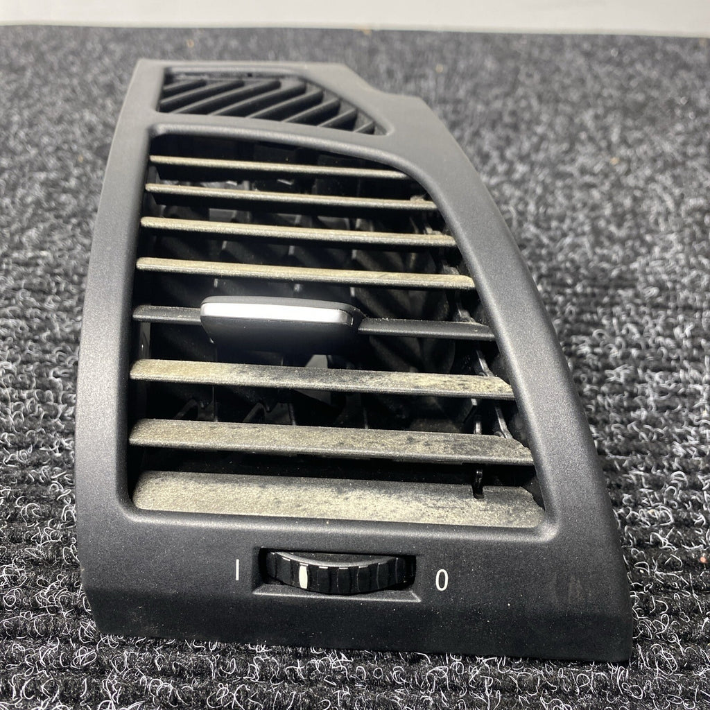 ☑️ 08-13 OEM BMW E82 E88 135i 128i Coupe Dash Right Passenger Side Air Vent