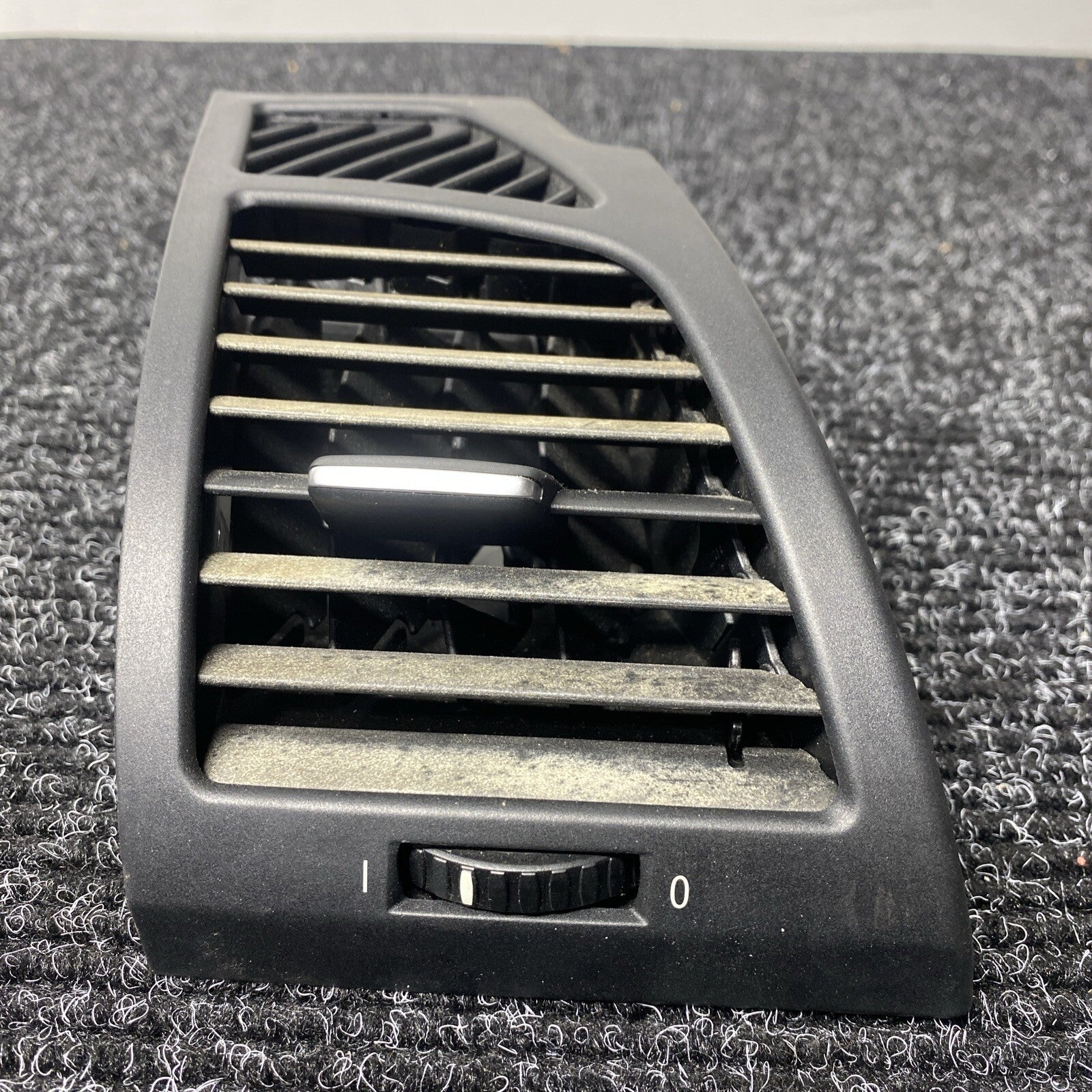 ☑️ 08-13 OEM BMW E82 E88 135i 128i Coupe Dash Right Passenger Side Air Vent