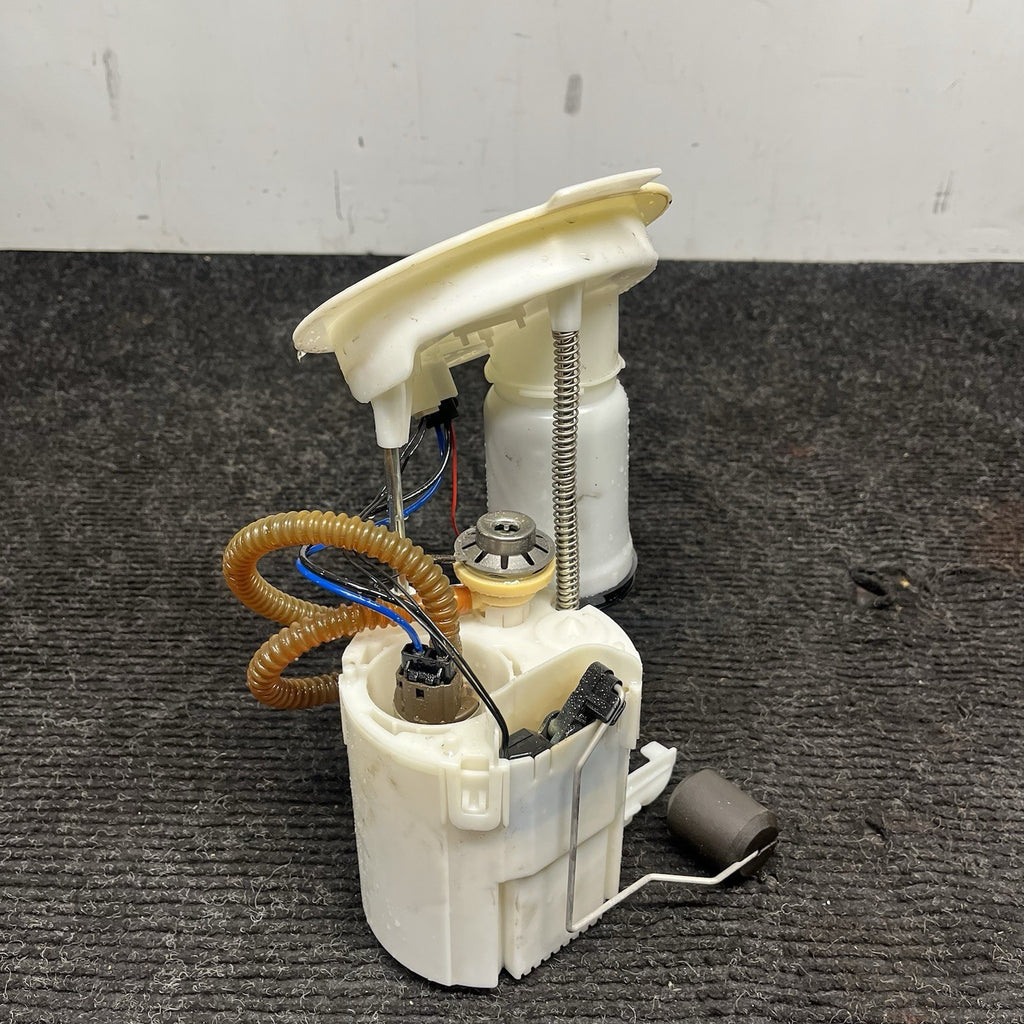 ☑️ BMW F30 2012-2018 Fuel Pump Assembly 2.0L OEM 7243975 Direct Replacement