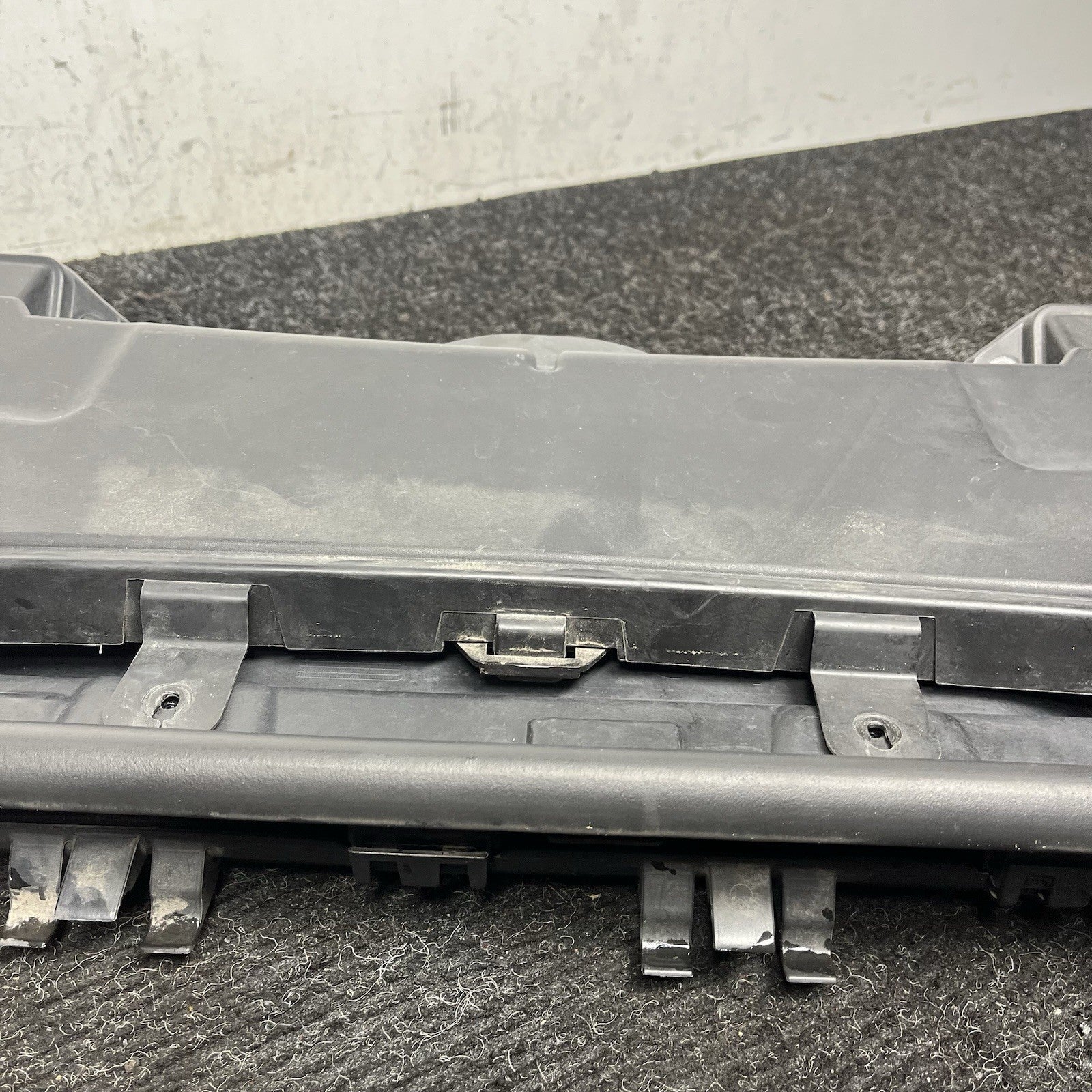 ☑️ 2006-2013 OEM BMW E90 E92 E93 335i Cabin Air Filter Cowl Housing Set