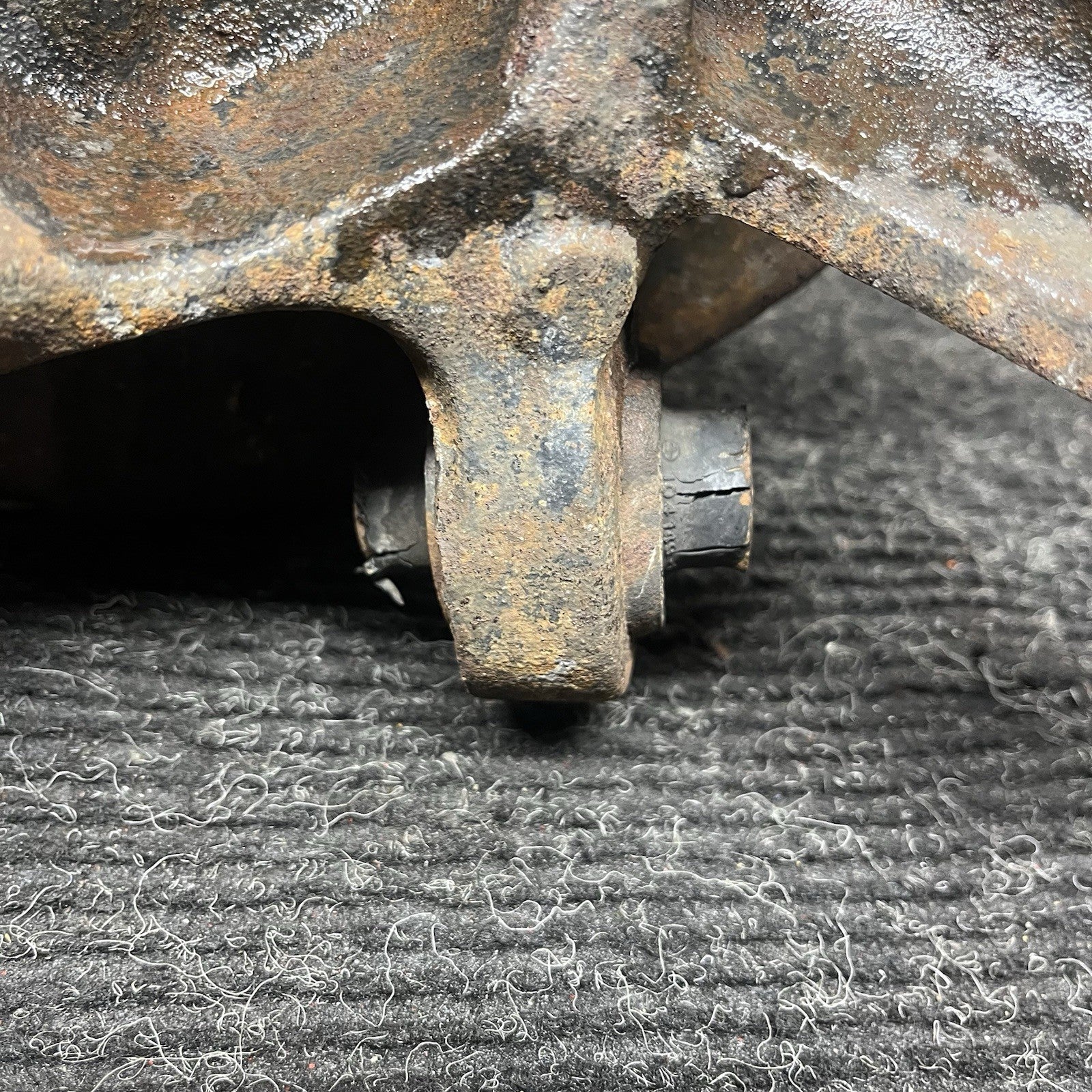 ☑️ 91-99 BMW E36 323 325 328 Rear Right Trailing Arm Wheel Hub Axle Assembly OEM