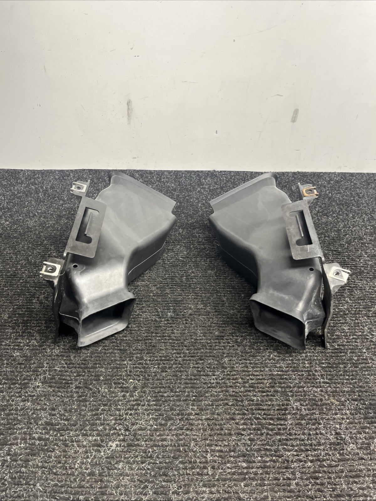 ☑️ 00-06 Genuine BMW 3 Series E46 Coupe Convertible M Sport Front Air Ducts PAIR
