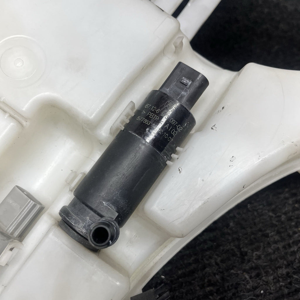 ☑️ 08-13 BMW E92 E93 M3 FRONT WINDSHIELD WASHER FLUID RESERVOIR TANK OEM